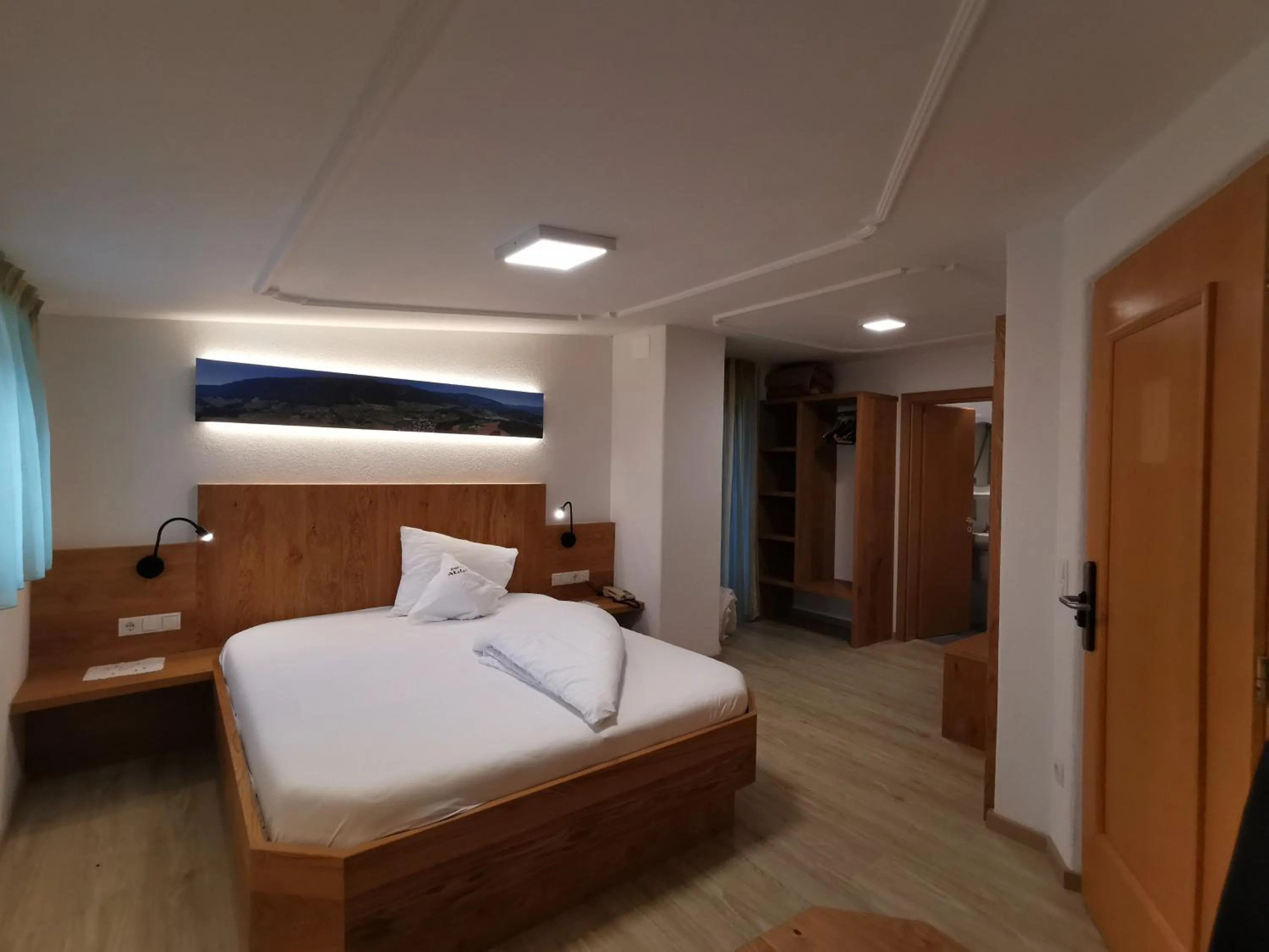 Photo of the whole room, Bed in Hotel Akelei