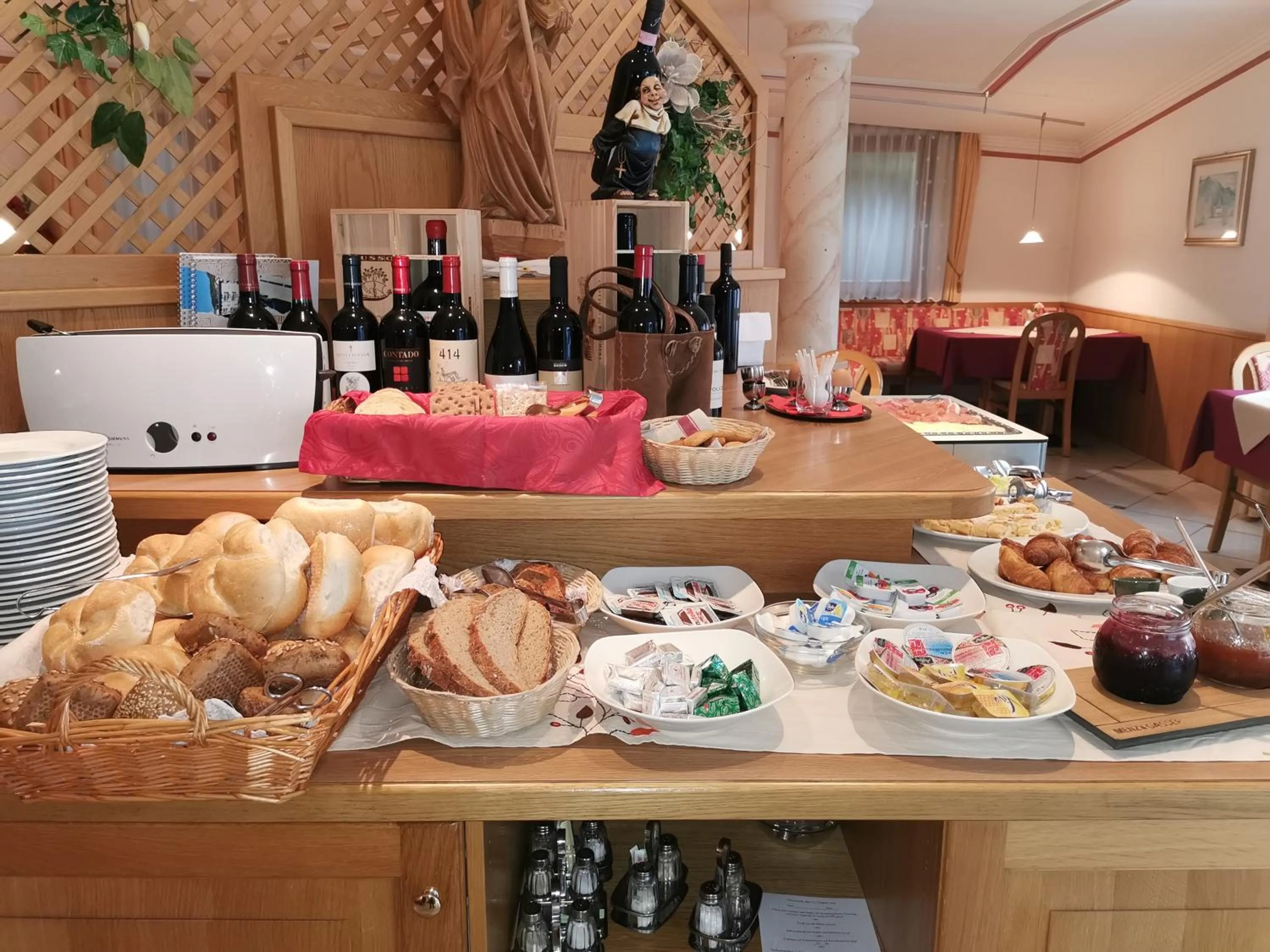 Breakfast in Hotel Akelei