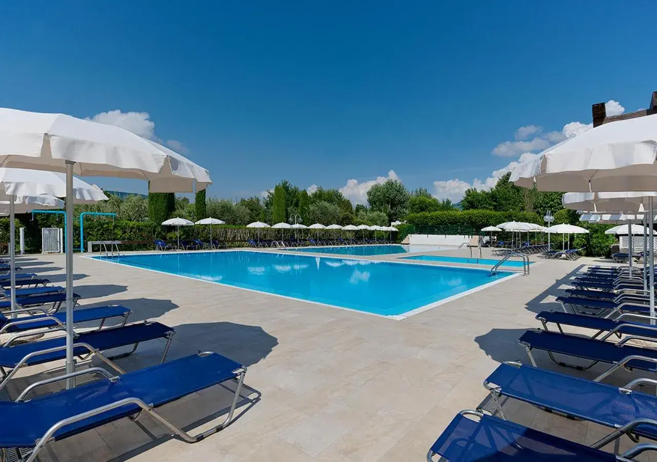 Pool view in Iseo Lago Hotel Pool view in Iseo Lago Hotel
