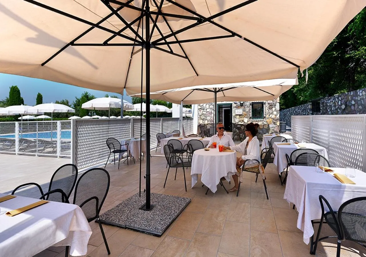 Lounge or bar in Iseo Lago Hotel