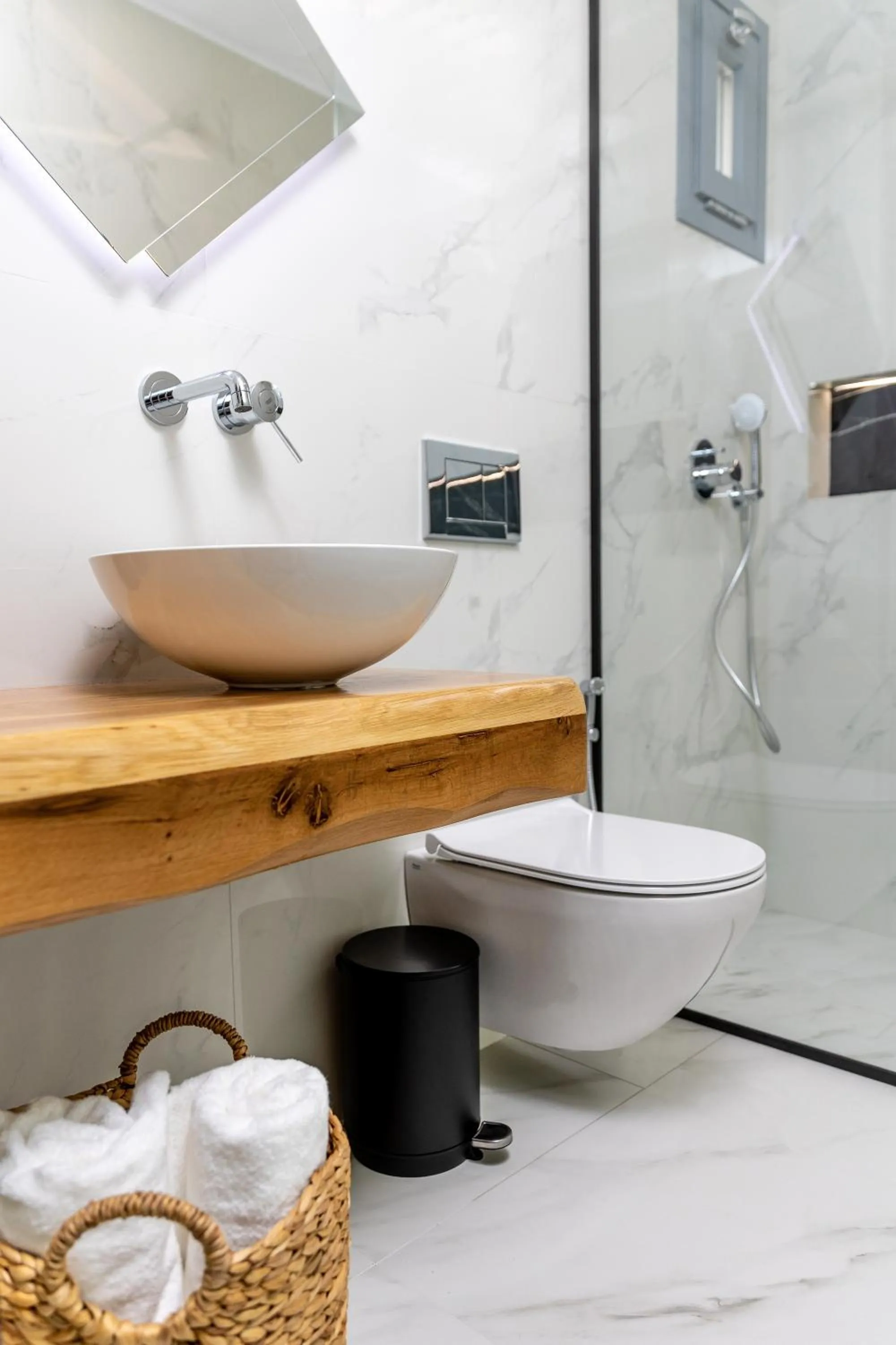 Bathroom in Alenor City Hotel