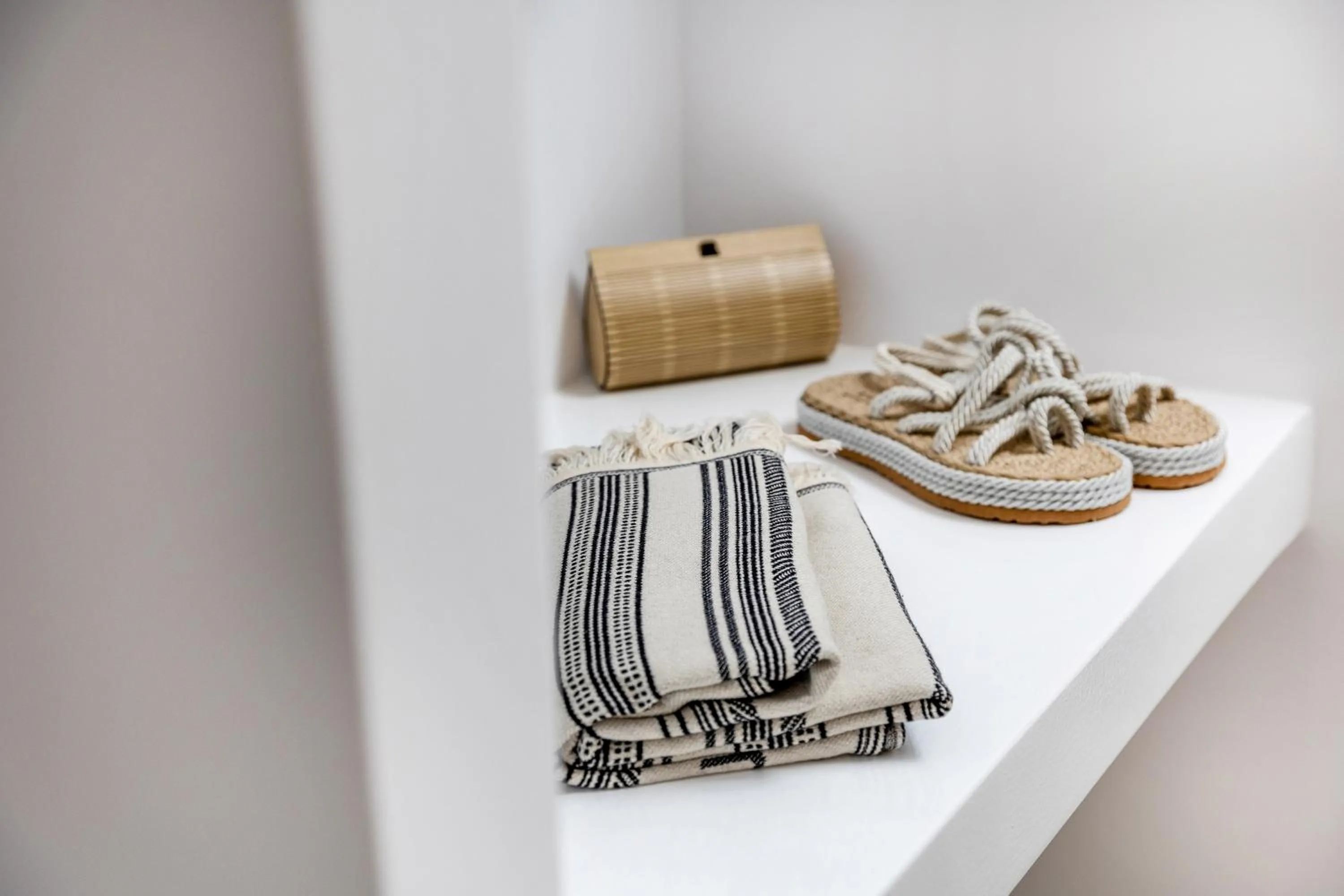 wardrobe in Alenor City Hotel