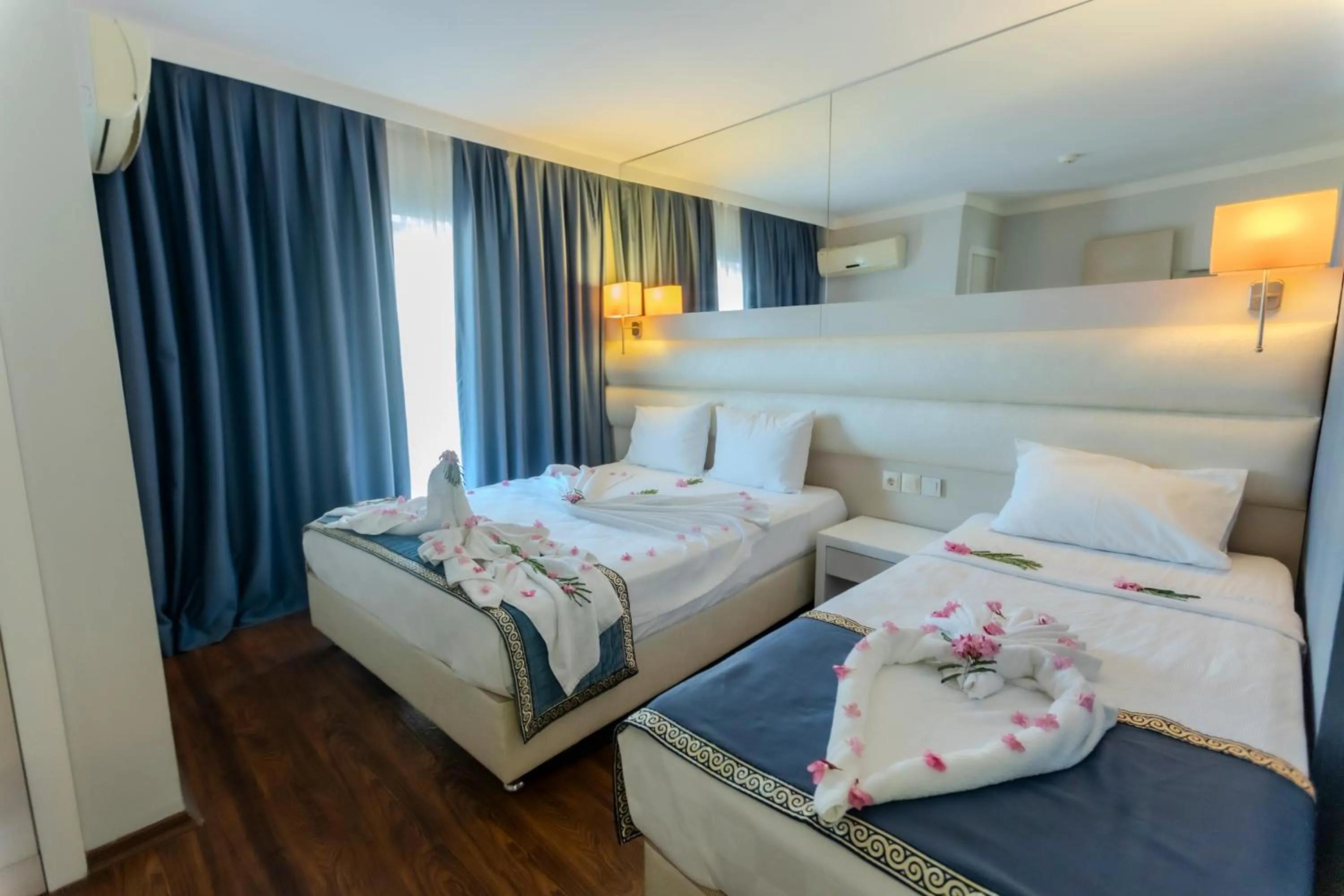 Bedroom, Bed in Gold Butik Otel