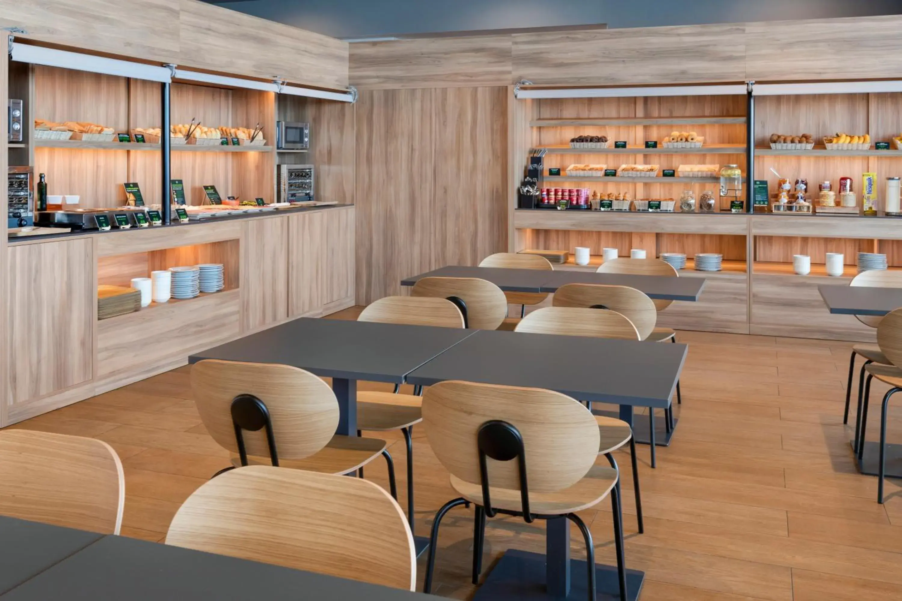 Restaurant/places to eat in B&B HOTEL Barcelona Viladecans Restaurant/places to eat in B&B HOTEL Barcelona Viladecans