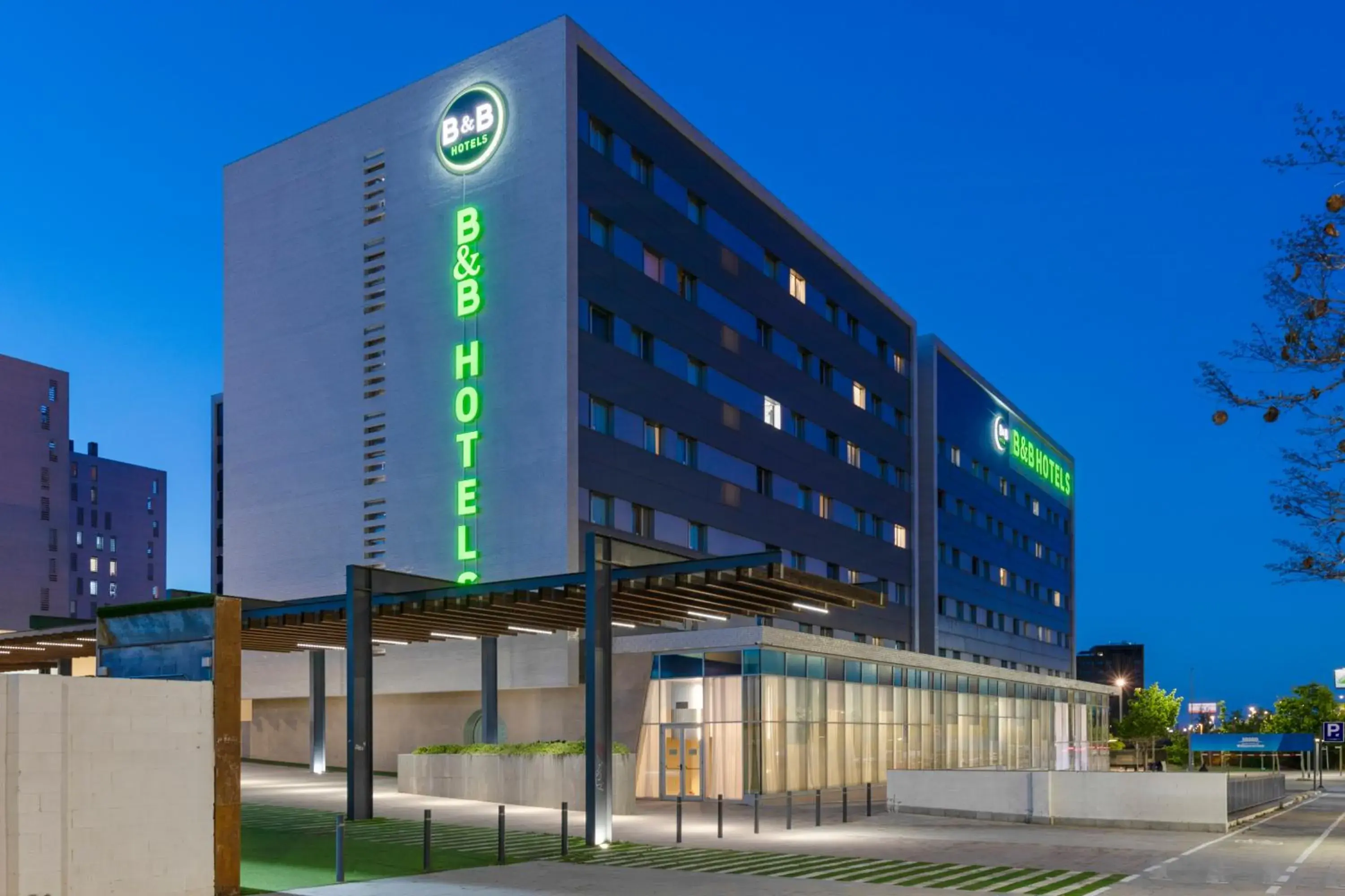 Facade/entrance in B&B HOTEL Barcelona Viladecans Facade/entrance in B&B HOTEL Barcelona Viladecans