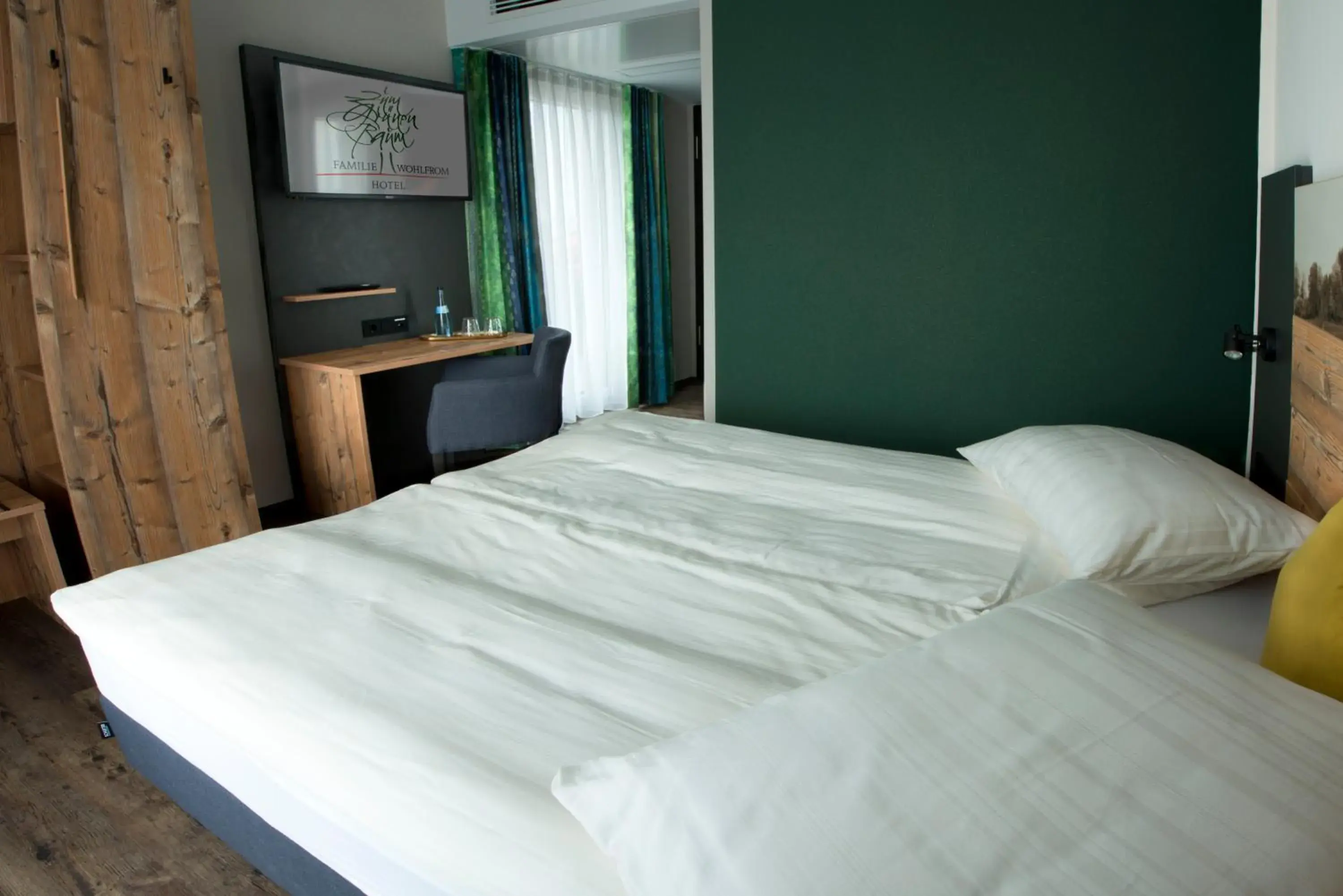 Double Room - single occupancy in Hotel Zum Grünen Baum Double Room - single occupancy in Hotel Zum Grünen Baum