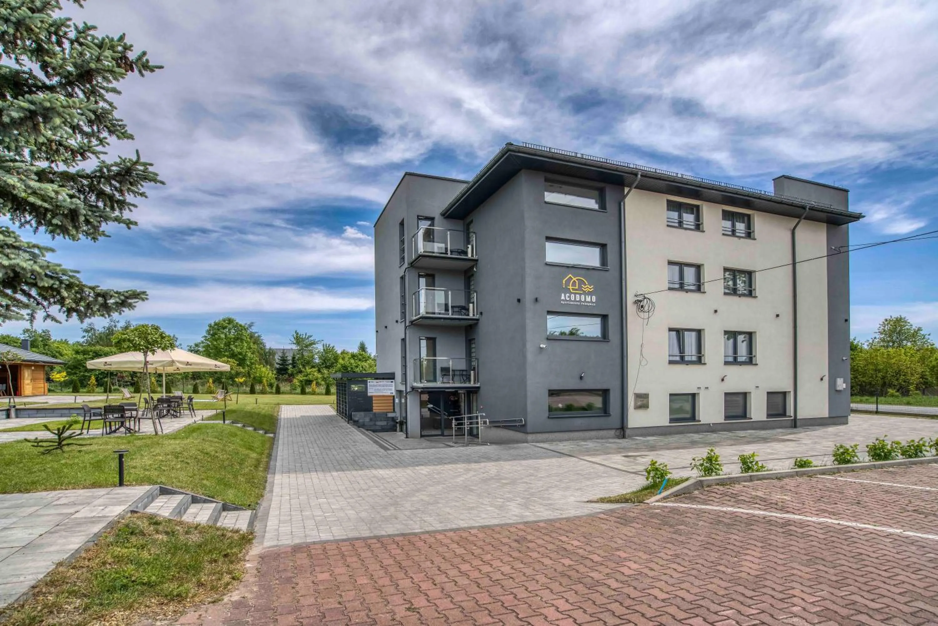 Property building in Acodomo Apartamenty