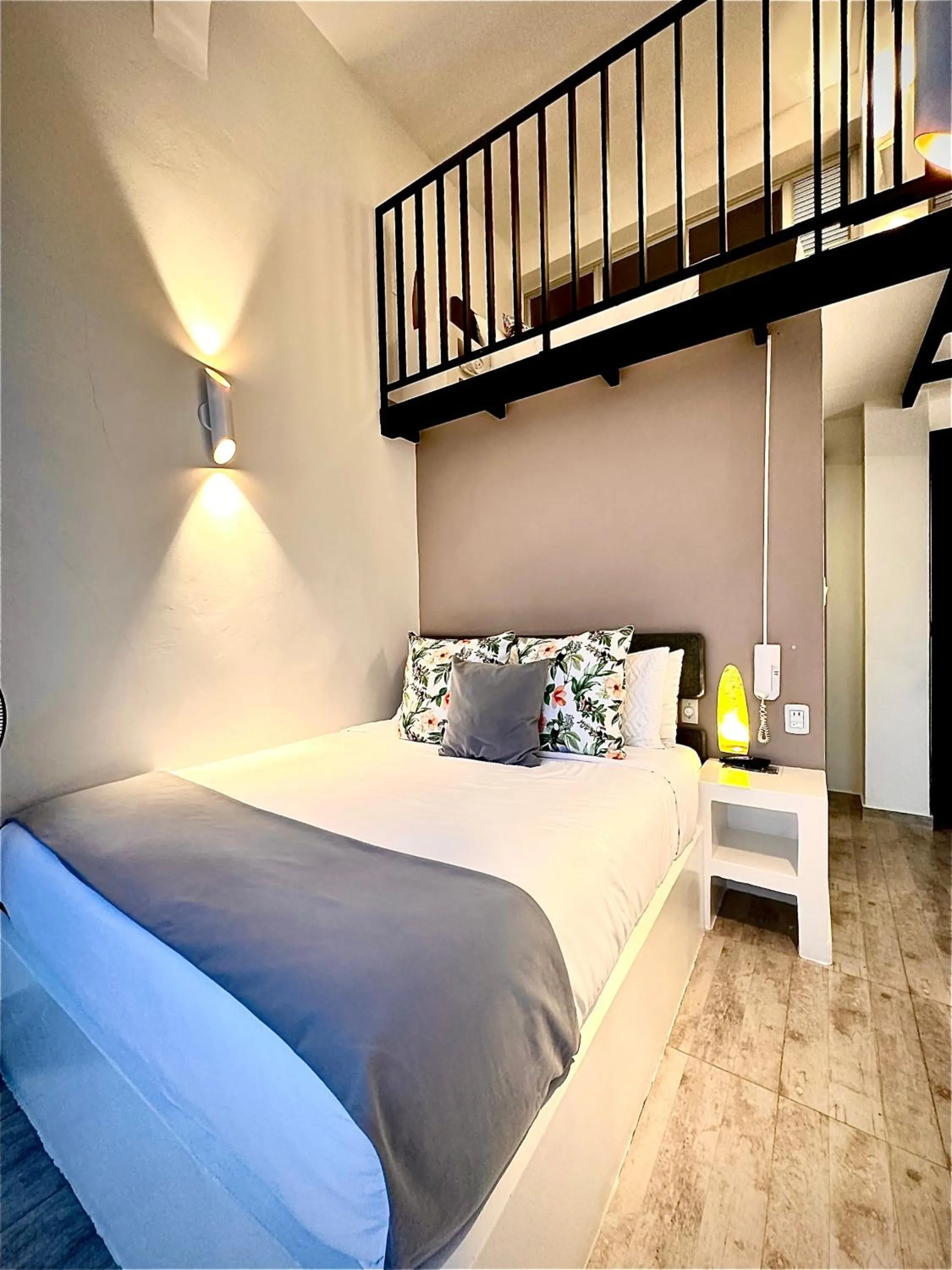 Bed in La Vista EcoHouse