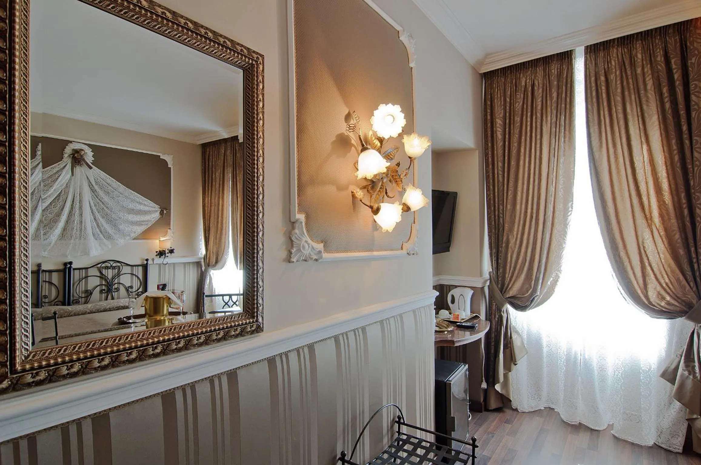 Decorative detail, Bed in Residenza Antica Roma