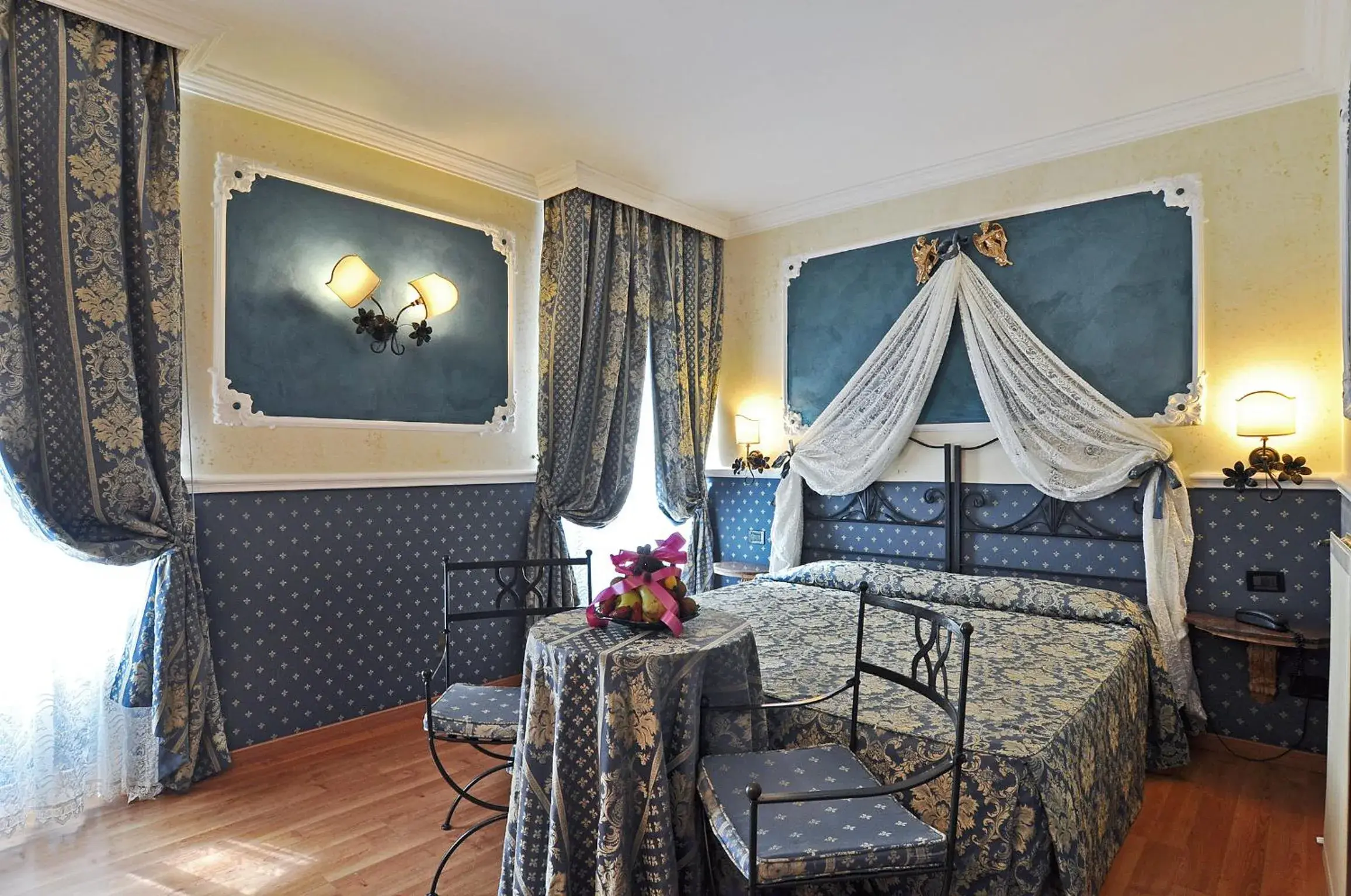 Photo of the whole room, Bed in Residenza Antica Roma Photo of the whole room, Bed in Residenza Antica Roma