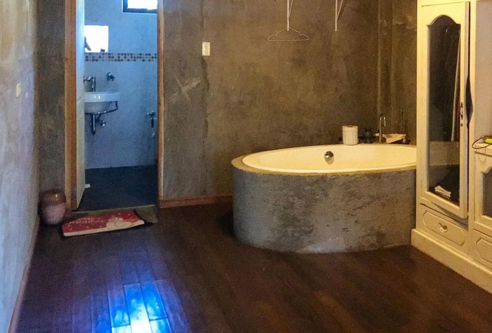 Shower in RedDoorz Hostel @ Madrias Pension House Isabela