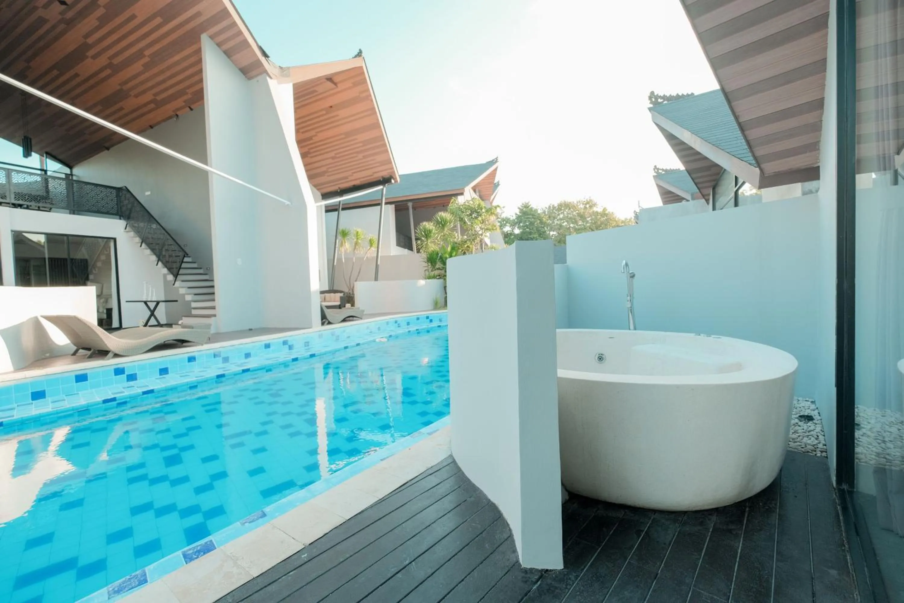 Swimming pool in The Lavana Akatara Villa Nusa Dua