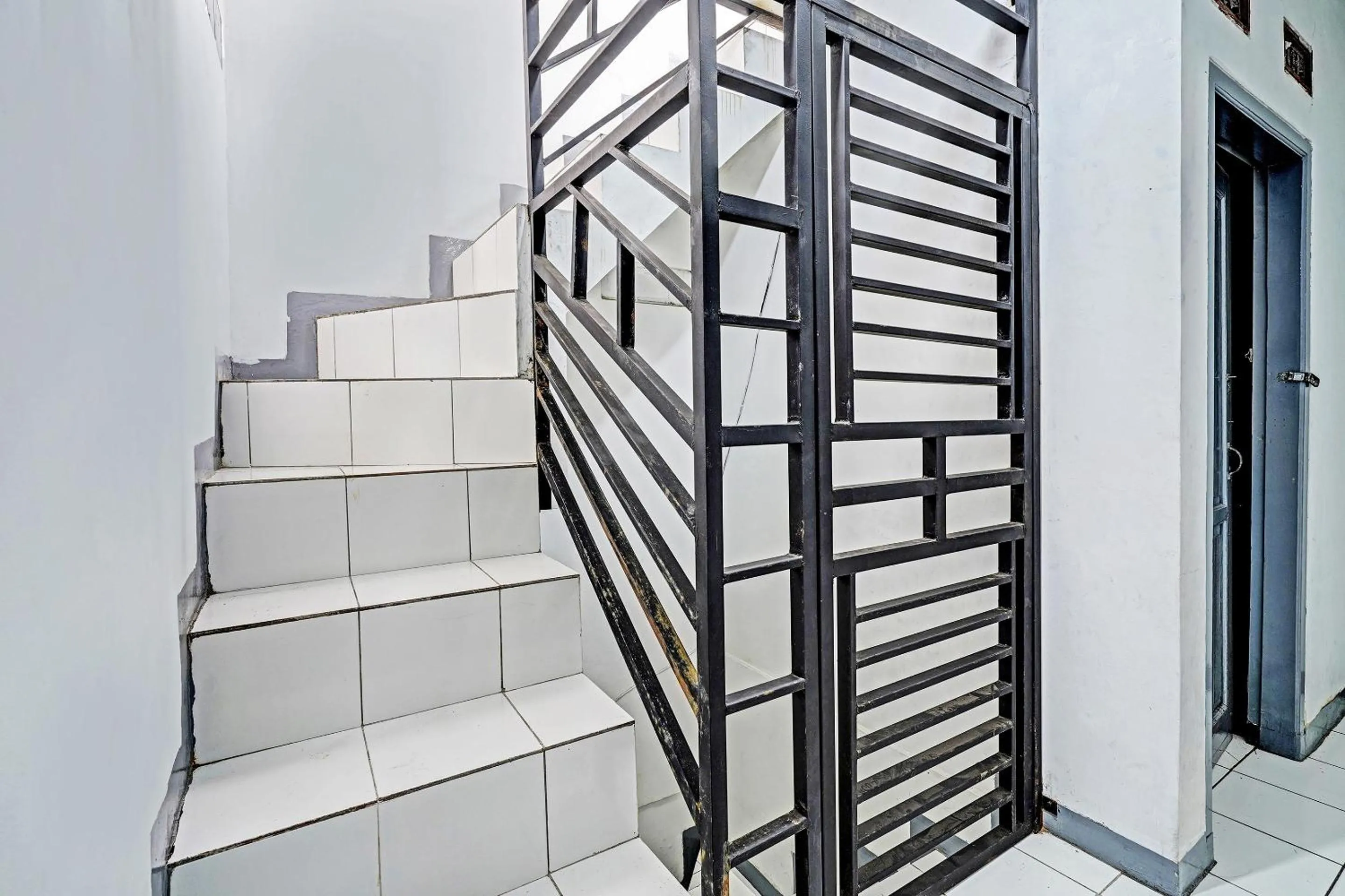 Lobby or reception in SPOT ON 91190 Pondok Bijaksana