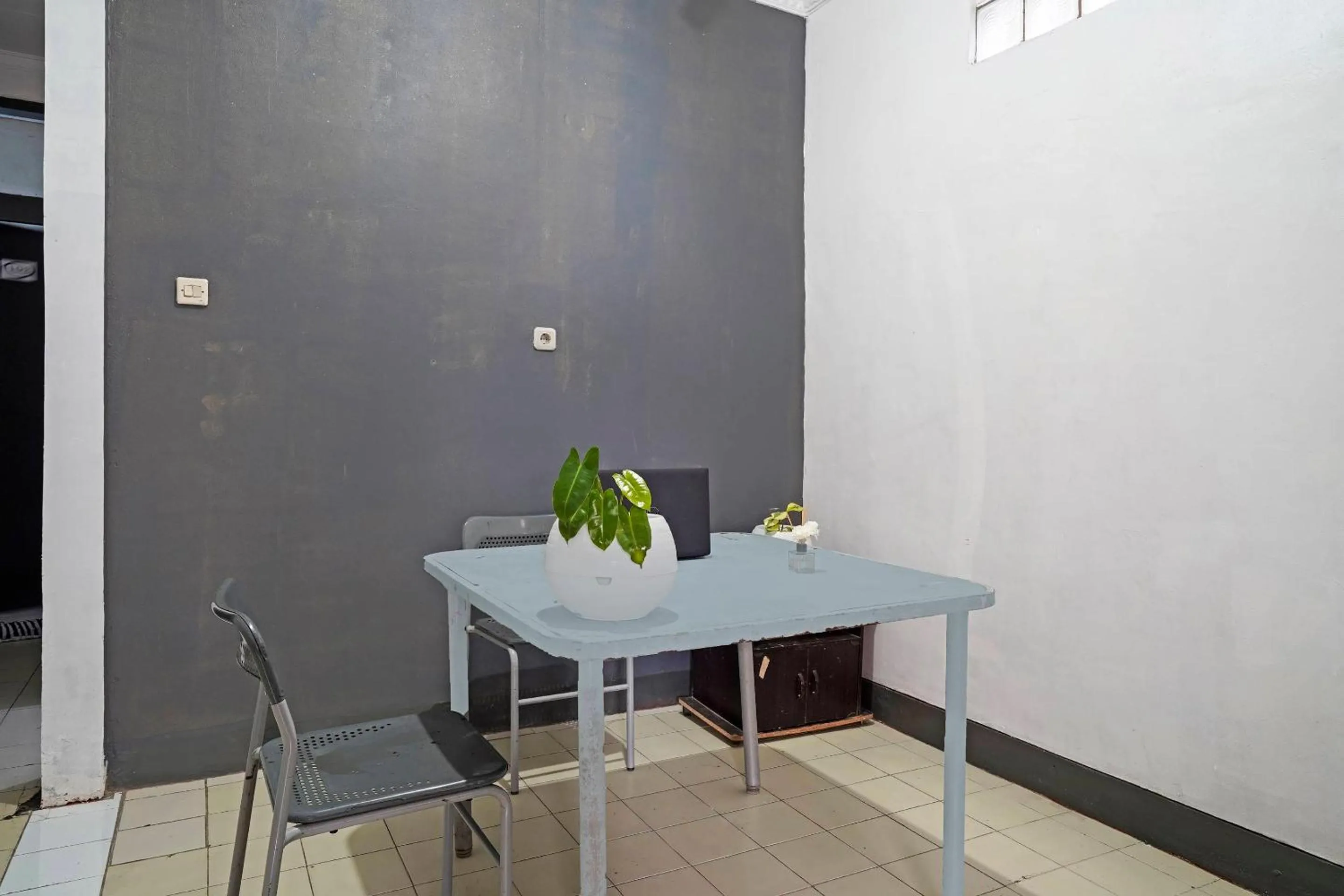 Lobby or reception in SPOT ON 91190 Pondok Bijaksana