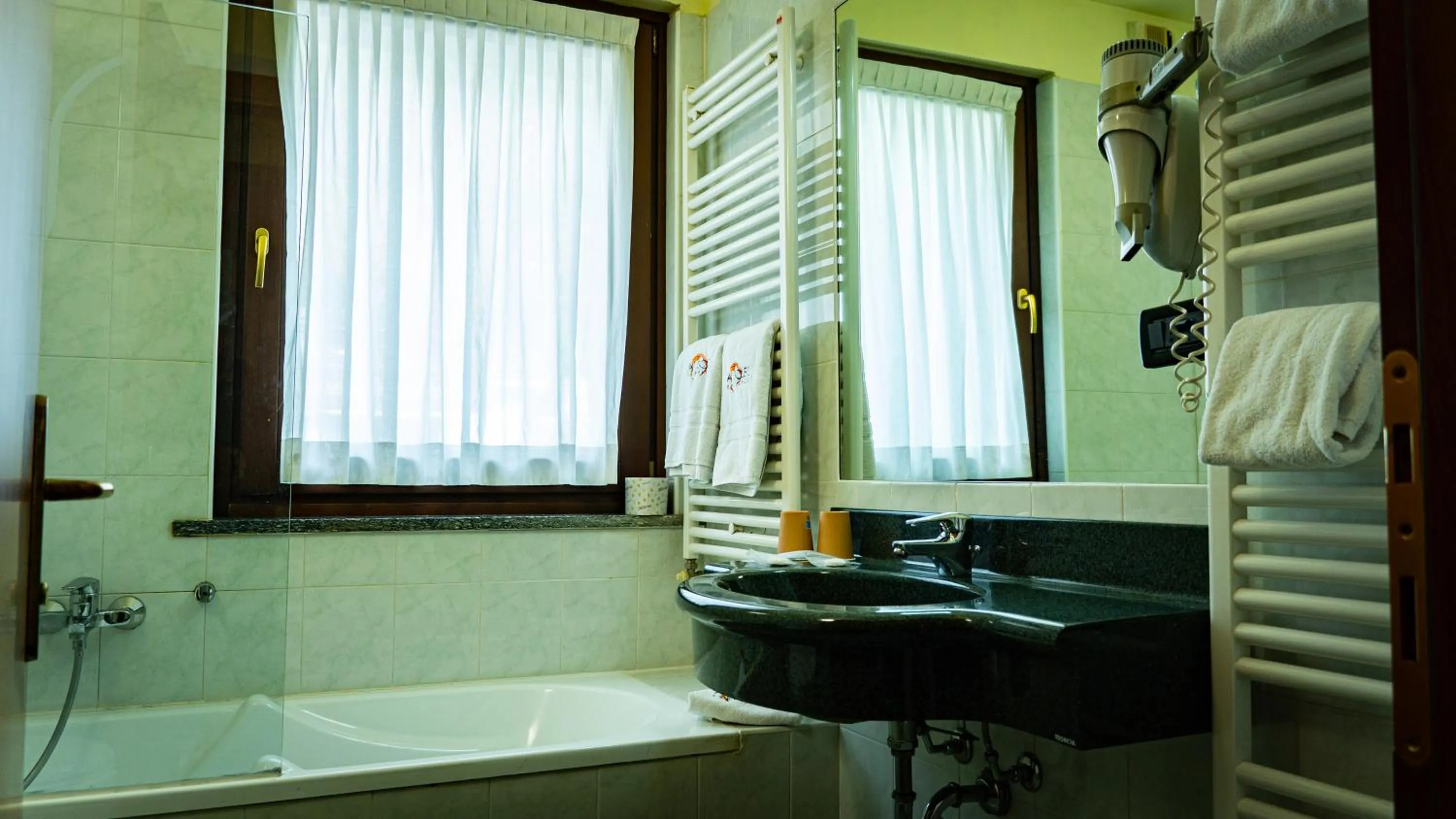 Bathroom in Hotel Au Soleil