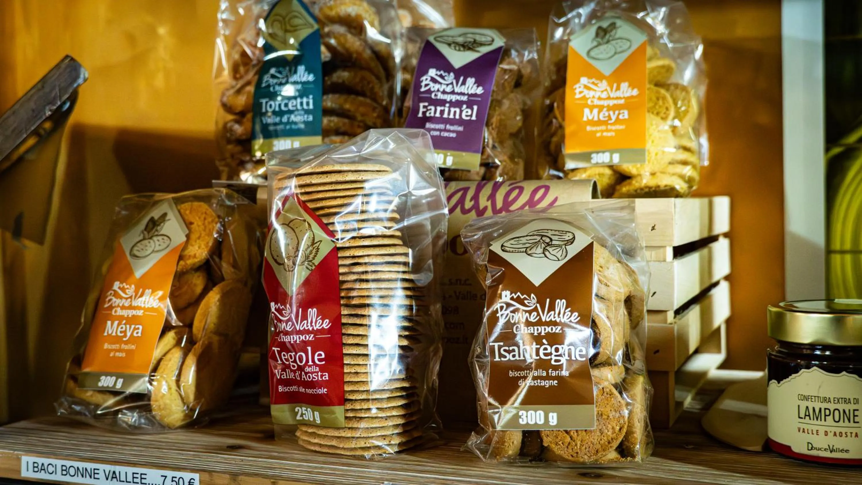 Shopping Area in Hotel Au Soleil