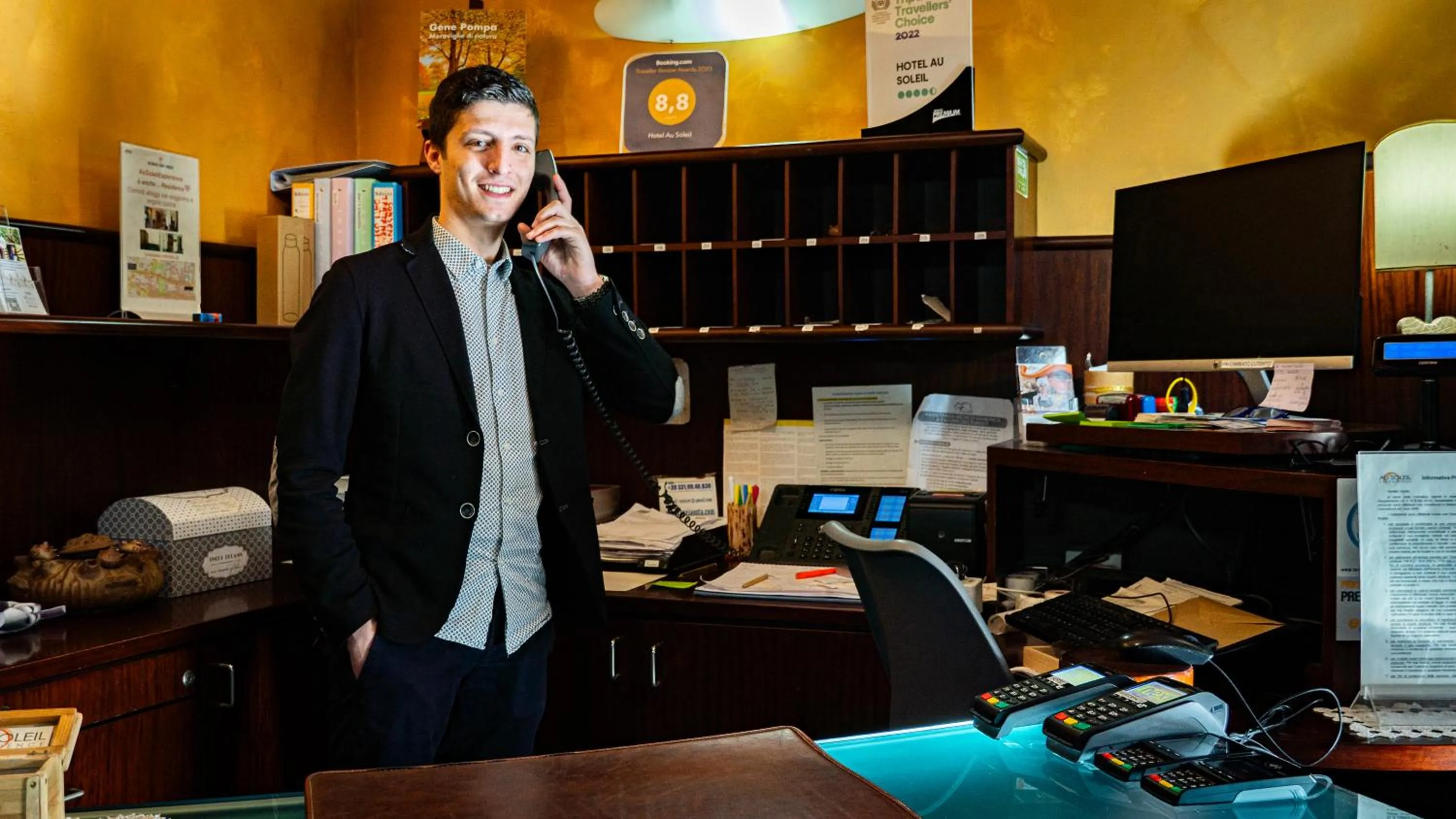 People in Hotel Au Soleil