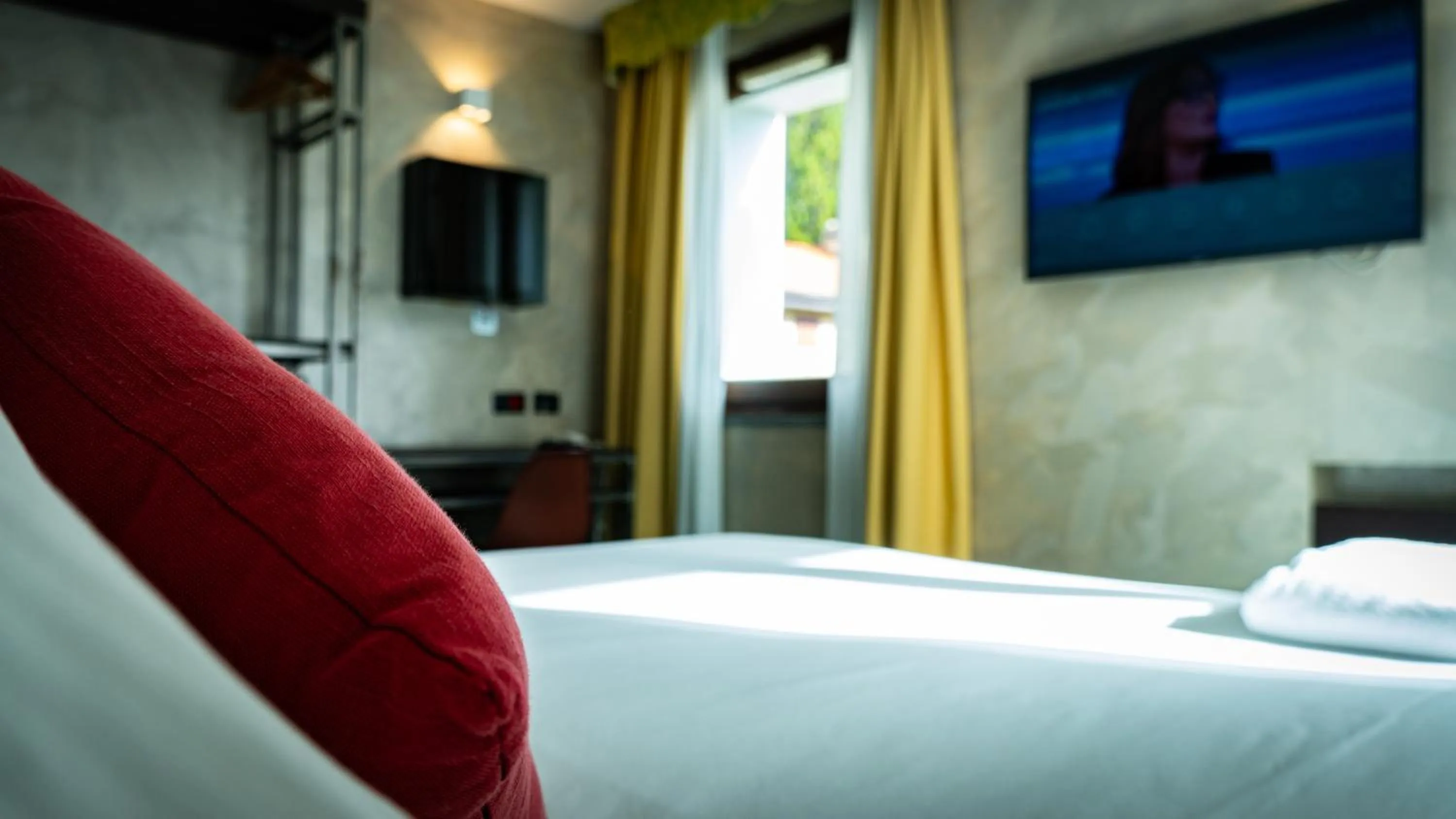 Bed in Hotel Au Soleil