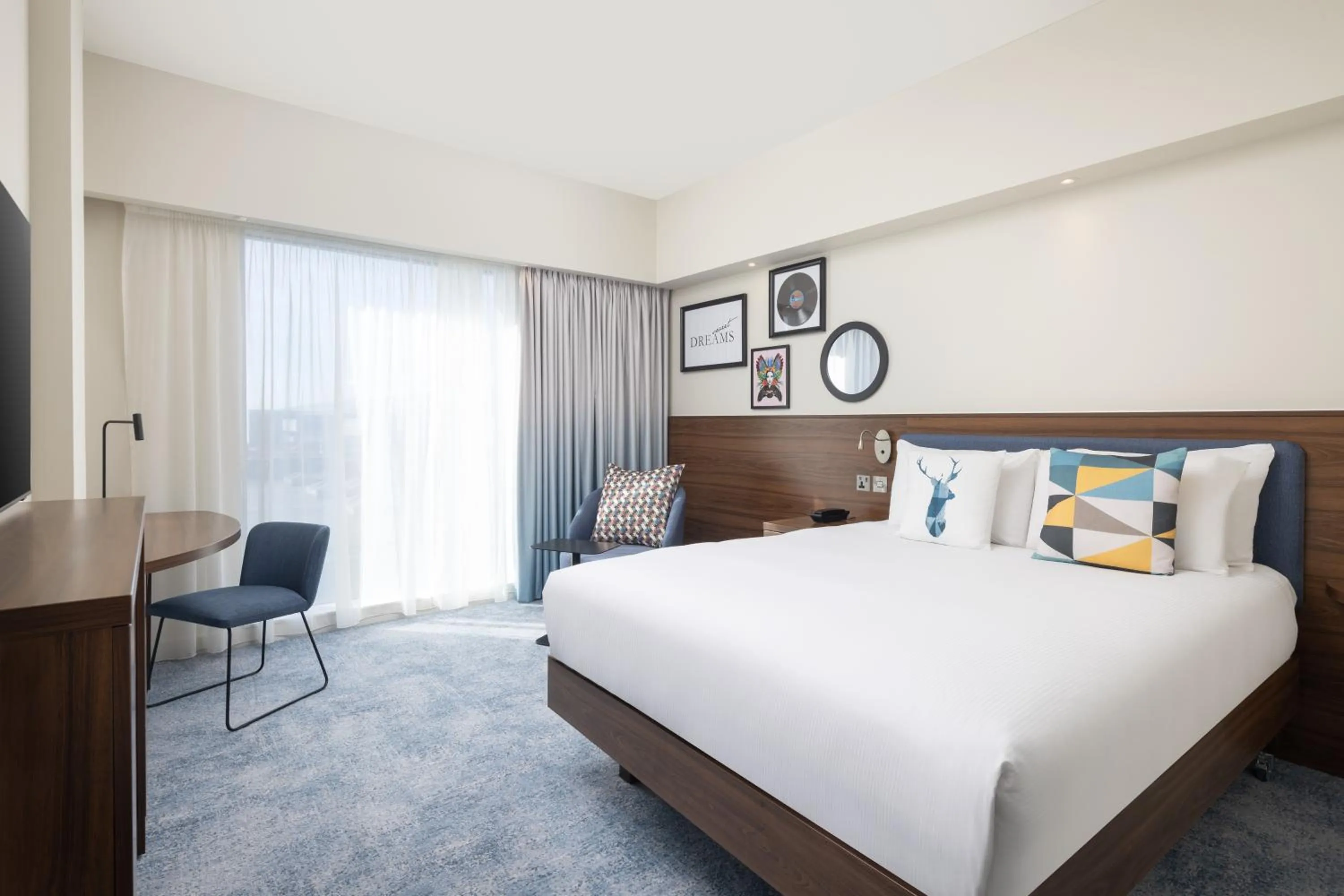 Bedroom, Bed in Hampton by Hilton London Gatwick Airport