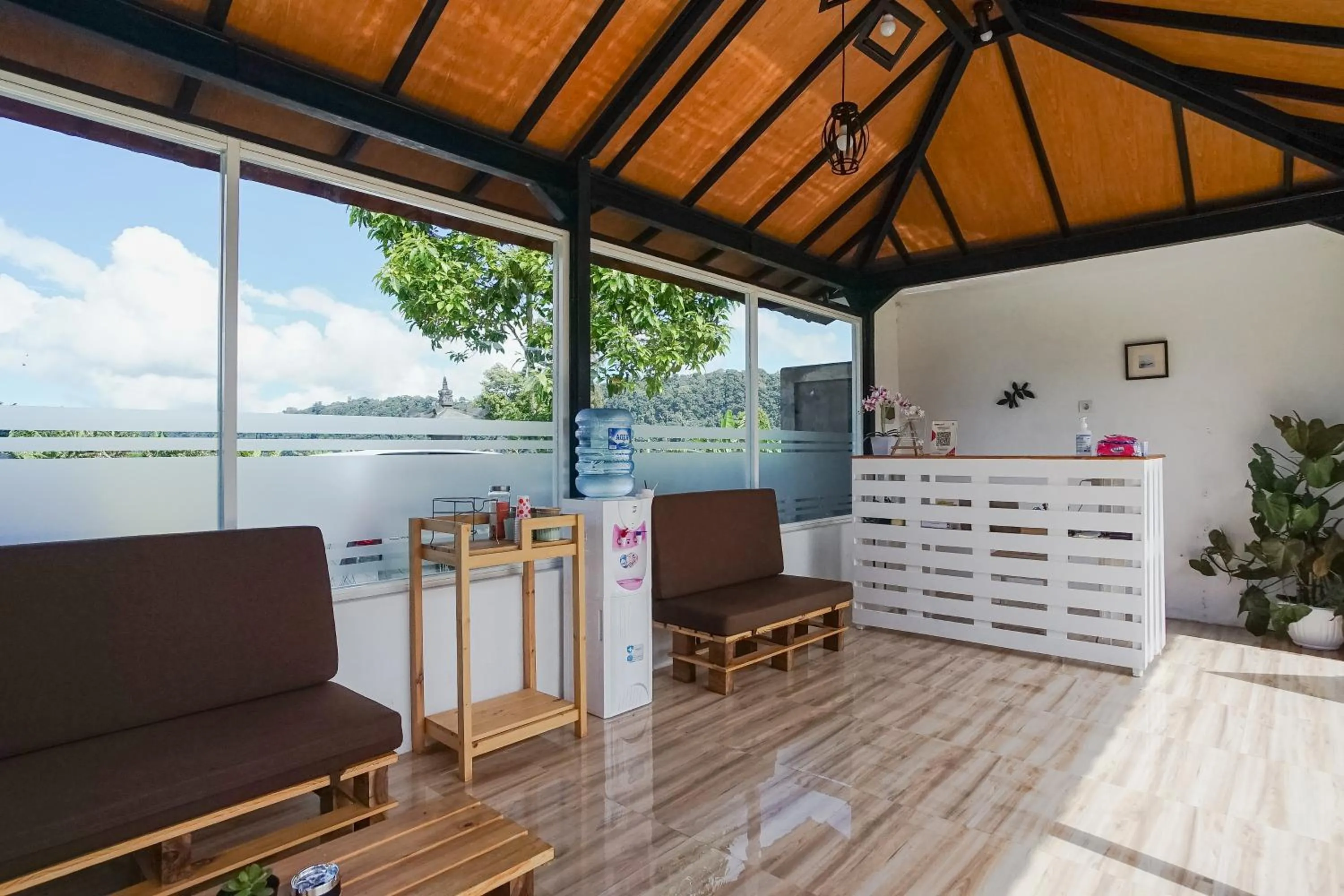 Seating area in Container Smart Stay CSS