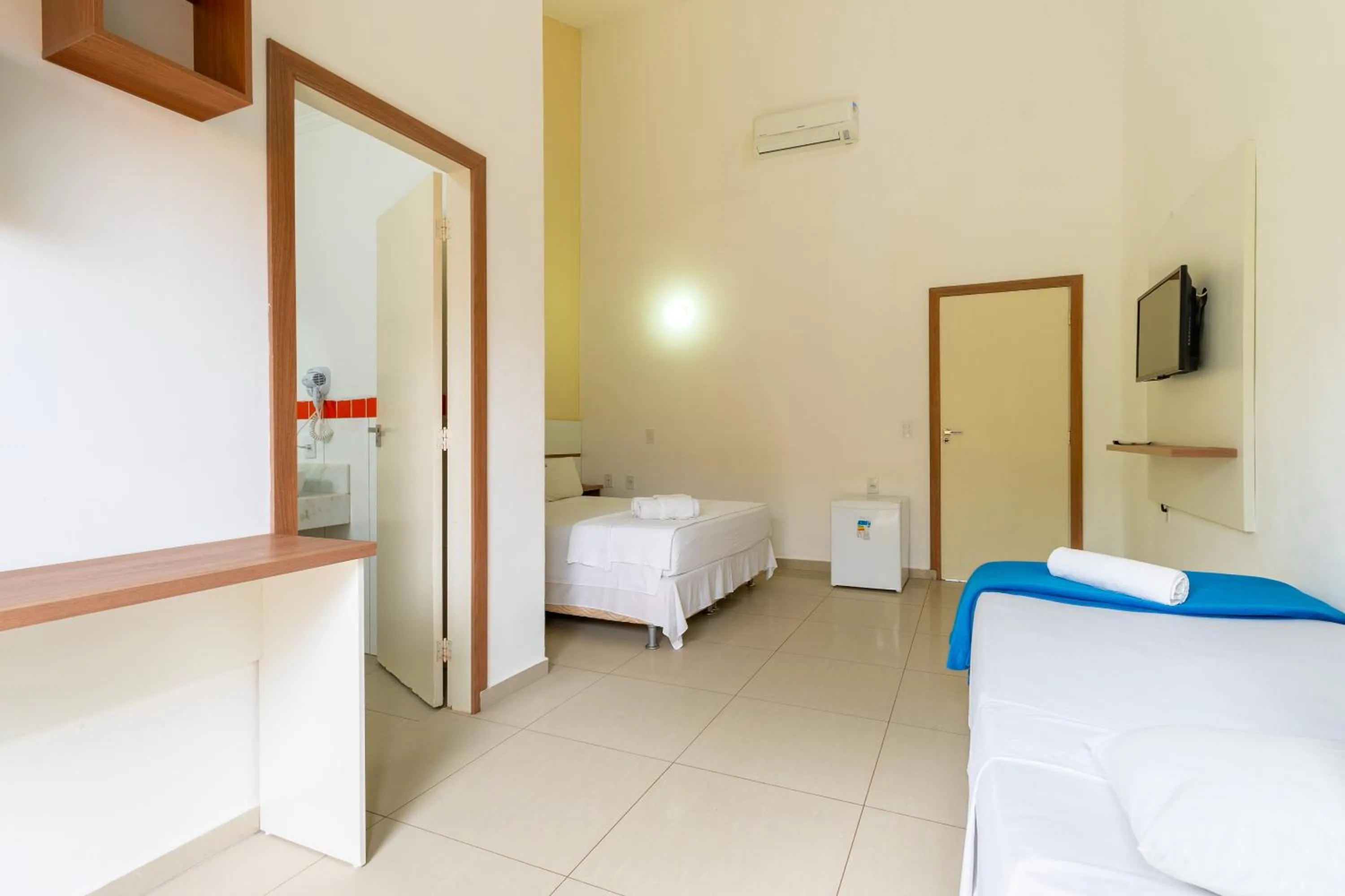 Superior Triple Room in Imperatriz Paraty Hotel