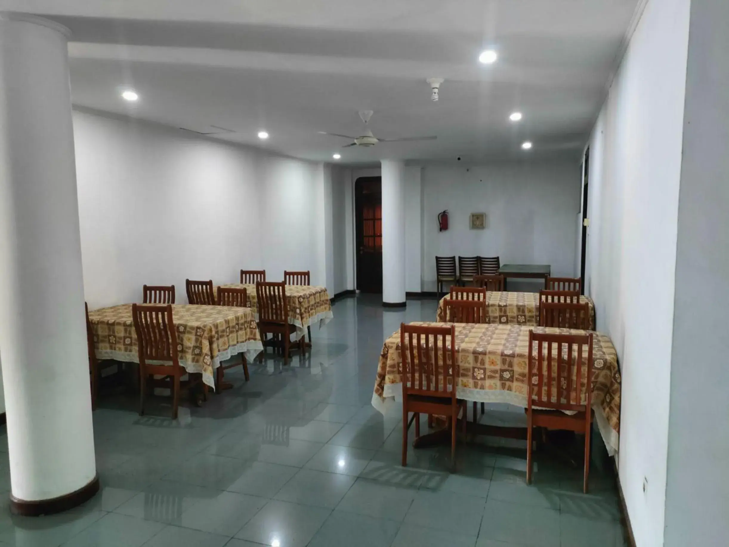 Restaurant/places to eat in Wisma Hari Kota Restaurant/places to eat in Wisma Hari Kota