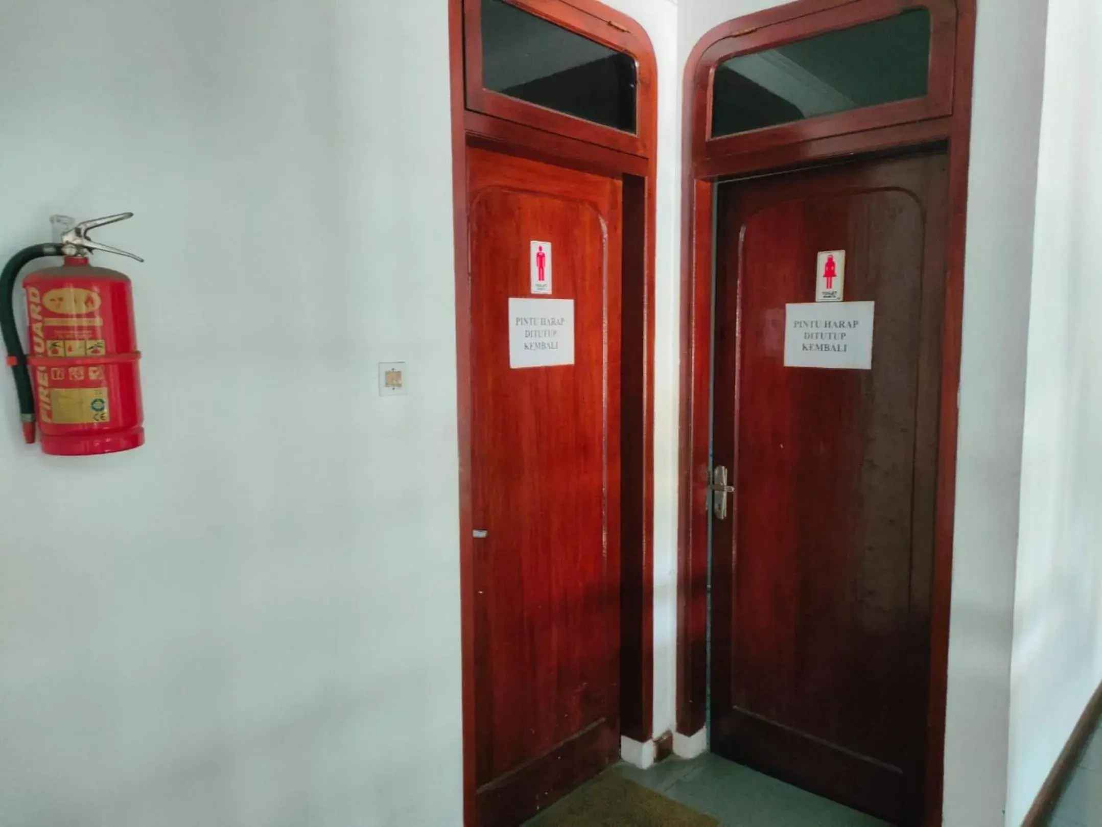 Facade/entrance in Wisma Hari Kota Facade/entrance in Wisma Hari Kota