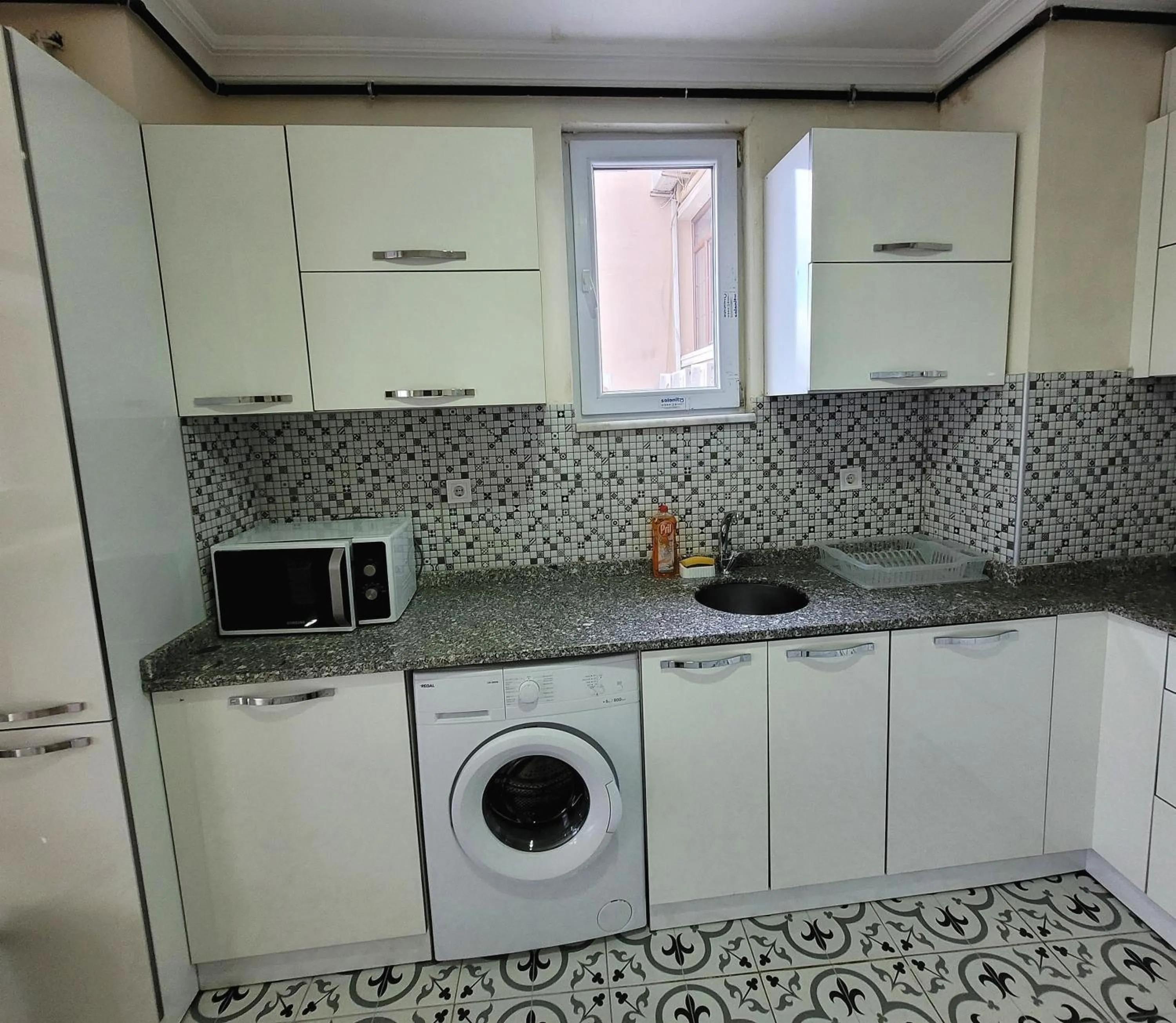 Kitchen or kitchenette in Masif House