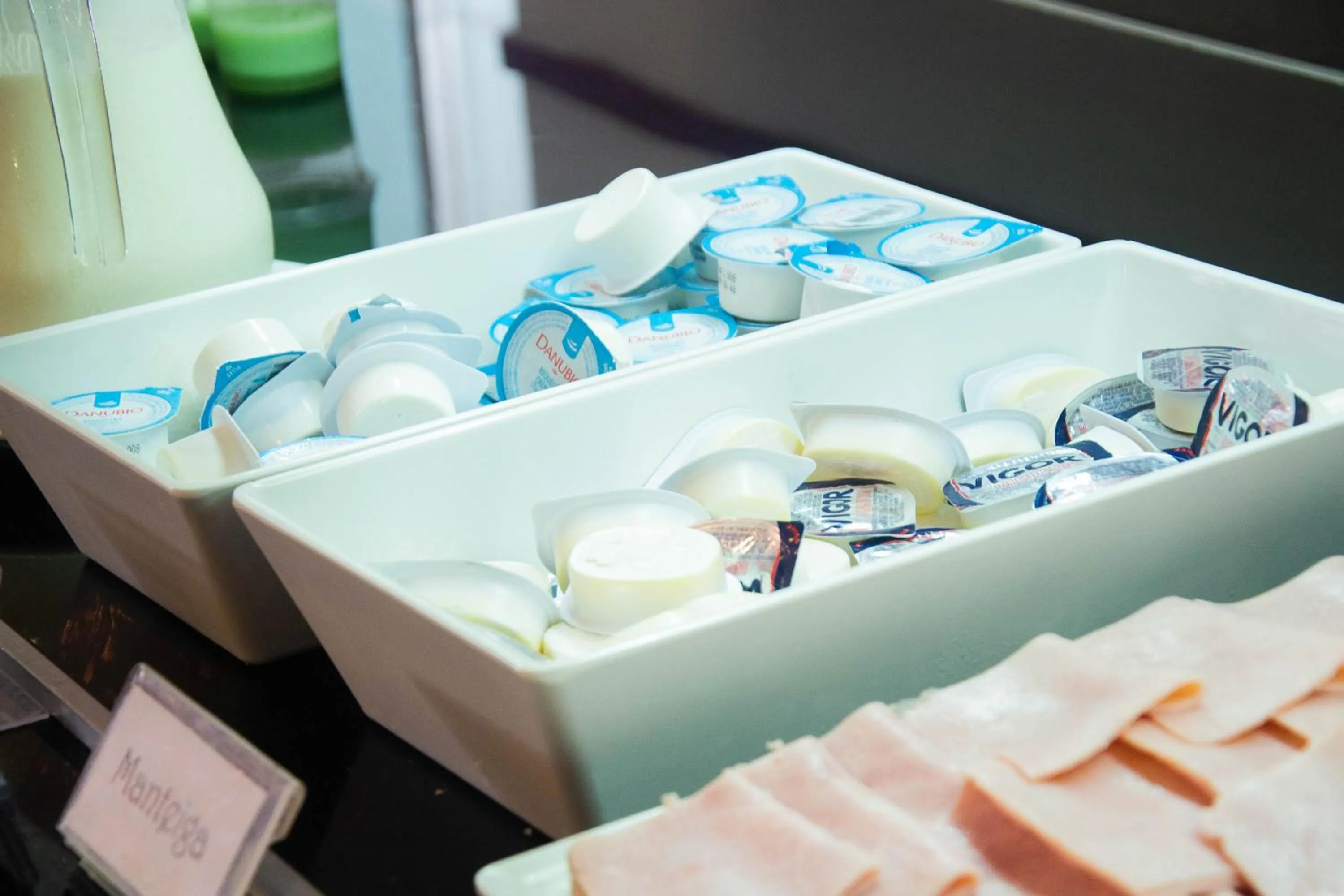 Food and drinks in Athos Hotel