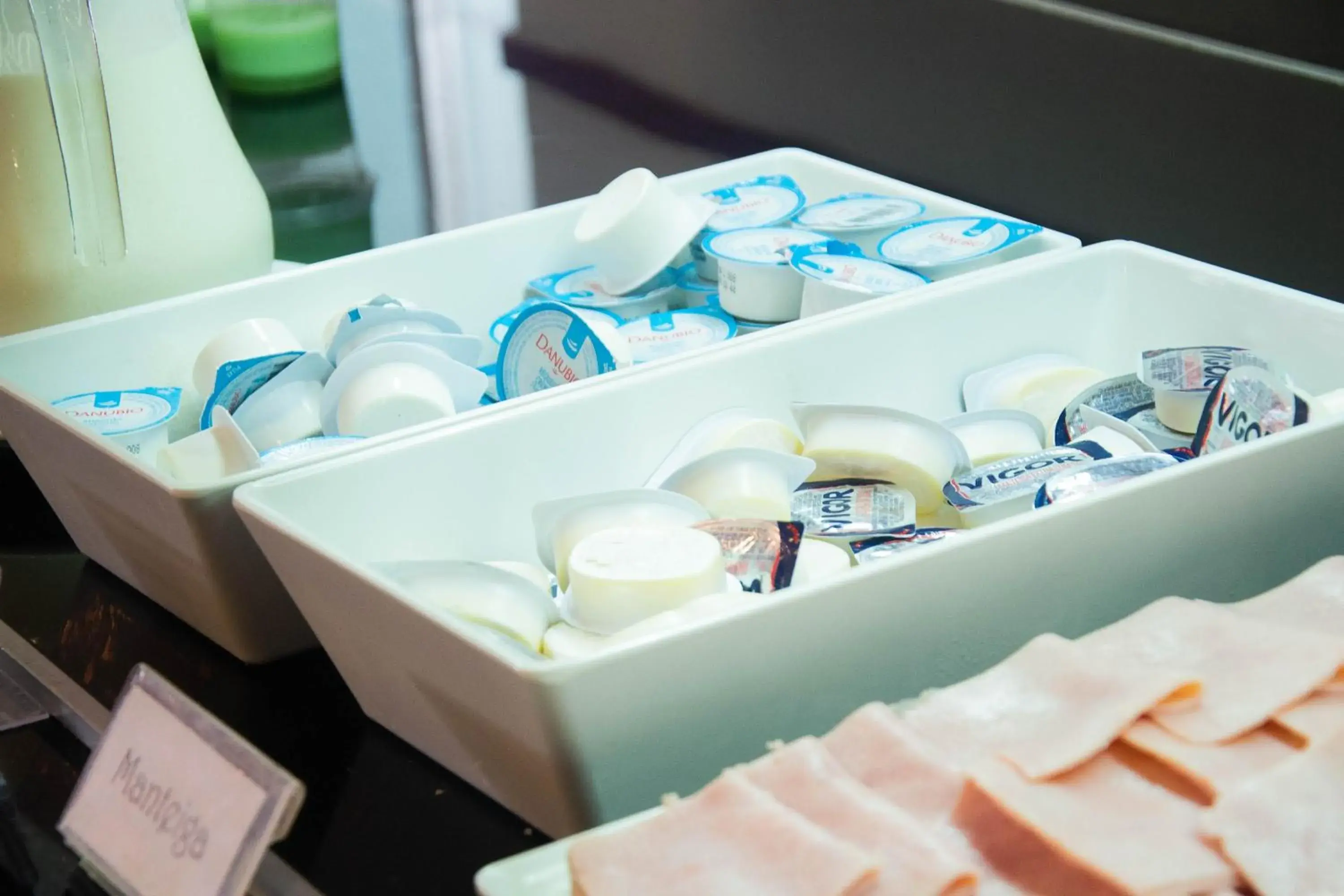 Food and drinks in Athos Hotel Food and drinks in Athos Hotel