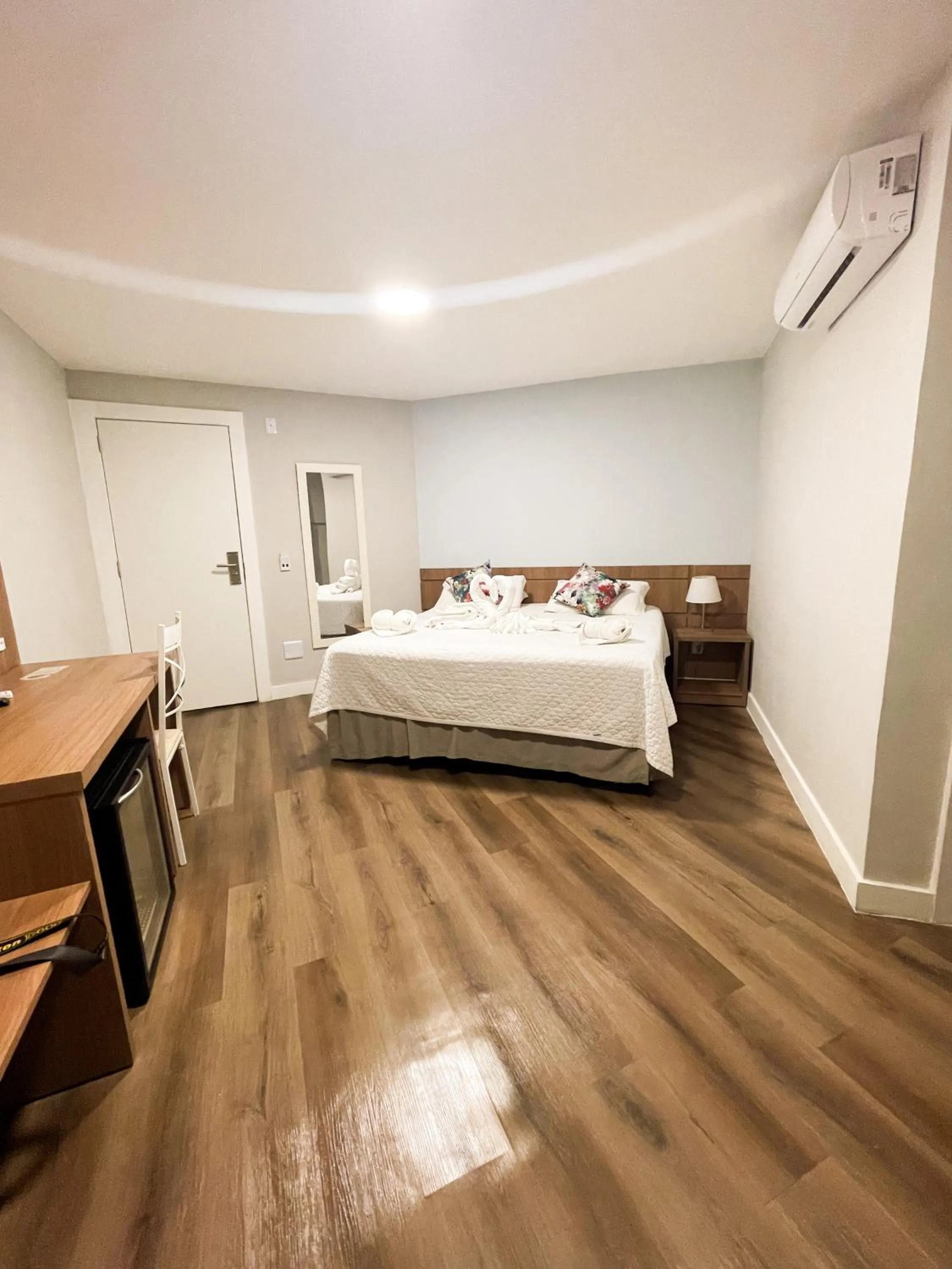 Bedroom, Bed in Athos Hotel