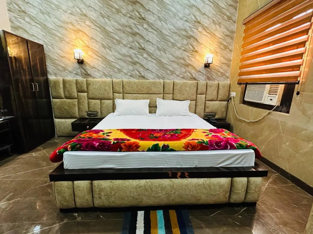 Bed in Hotel Majestic