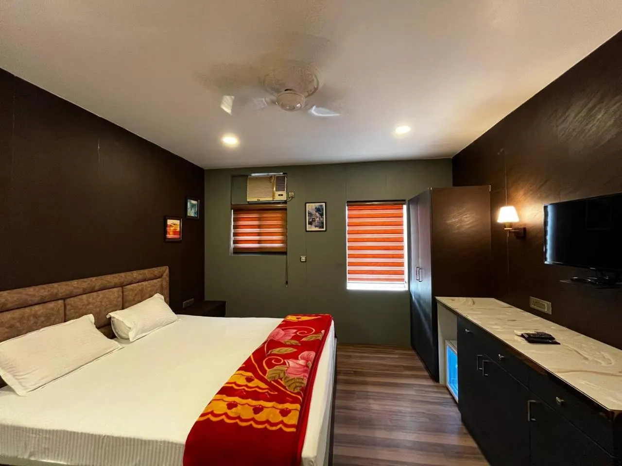 Bedroom, Bed in Hotel Majestic