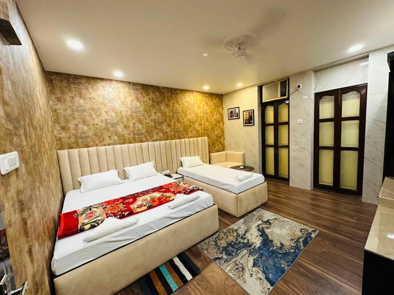 Bed in Hotel Majestic