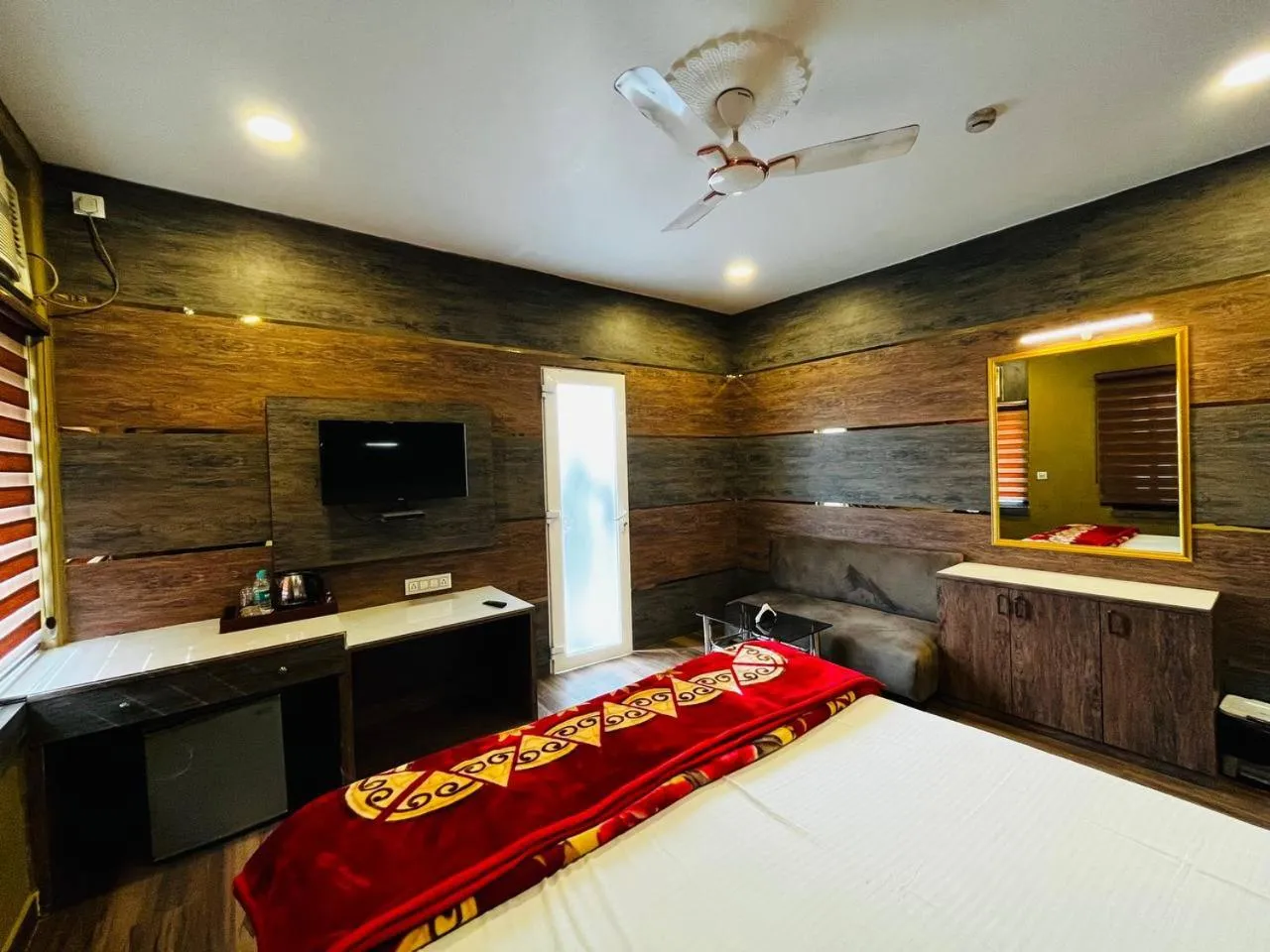 Bedroom, Bed in Hotel Majestic