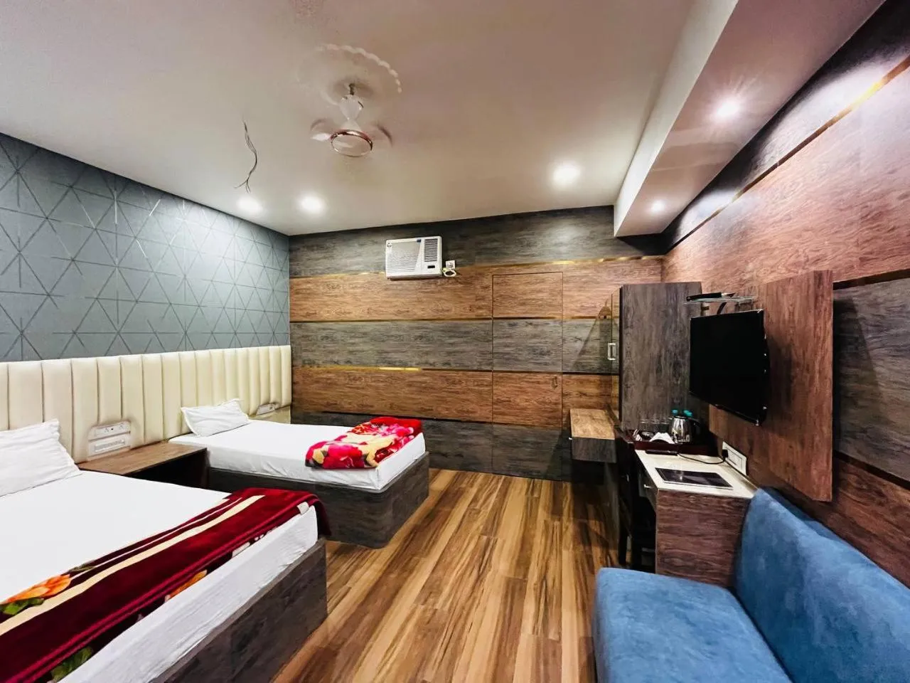 Bedroom, Bed in Hotel Majestic