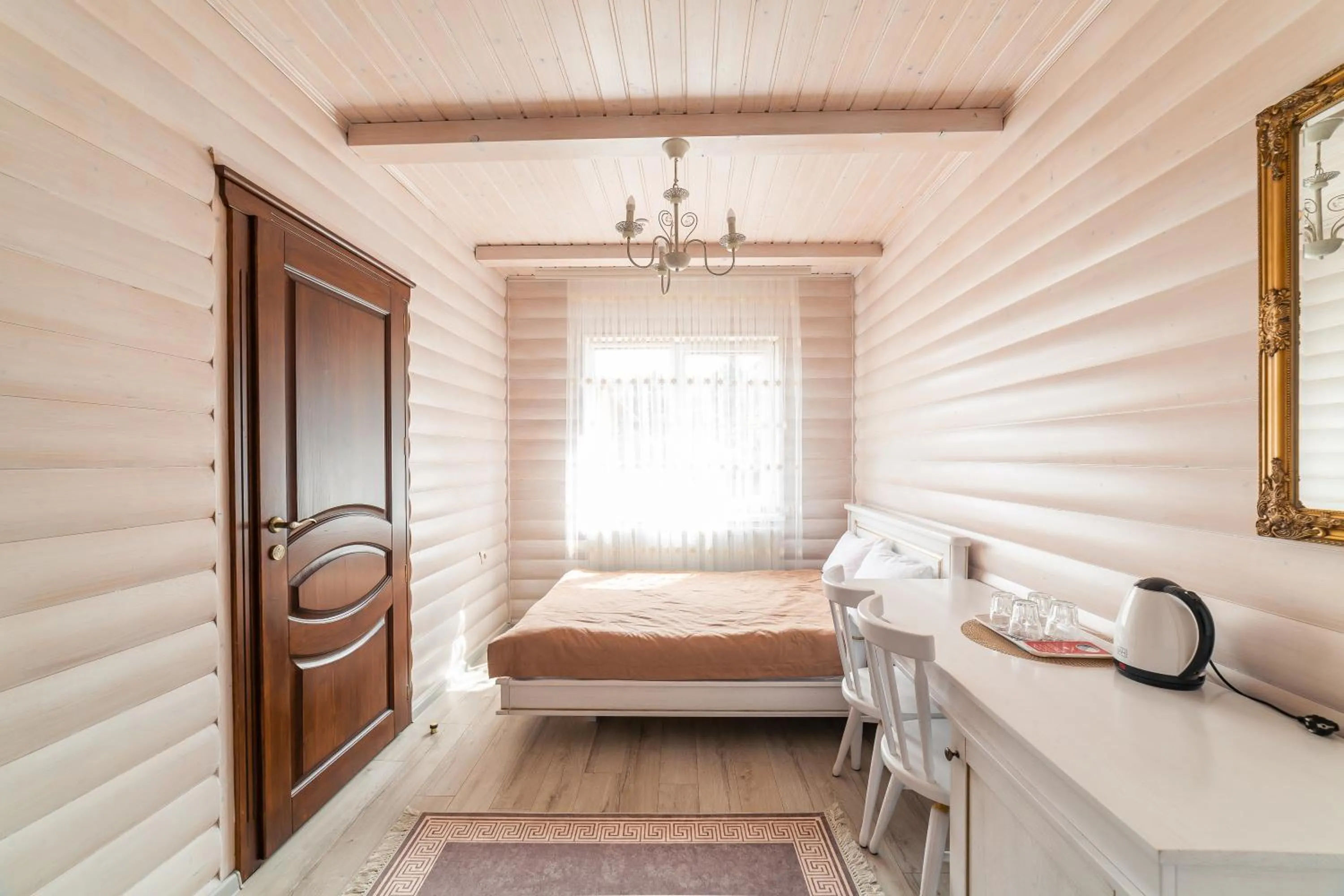 Suite with Mountain View - Spa Included in Villa Leku SPA Resort