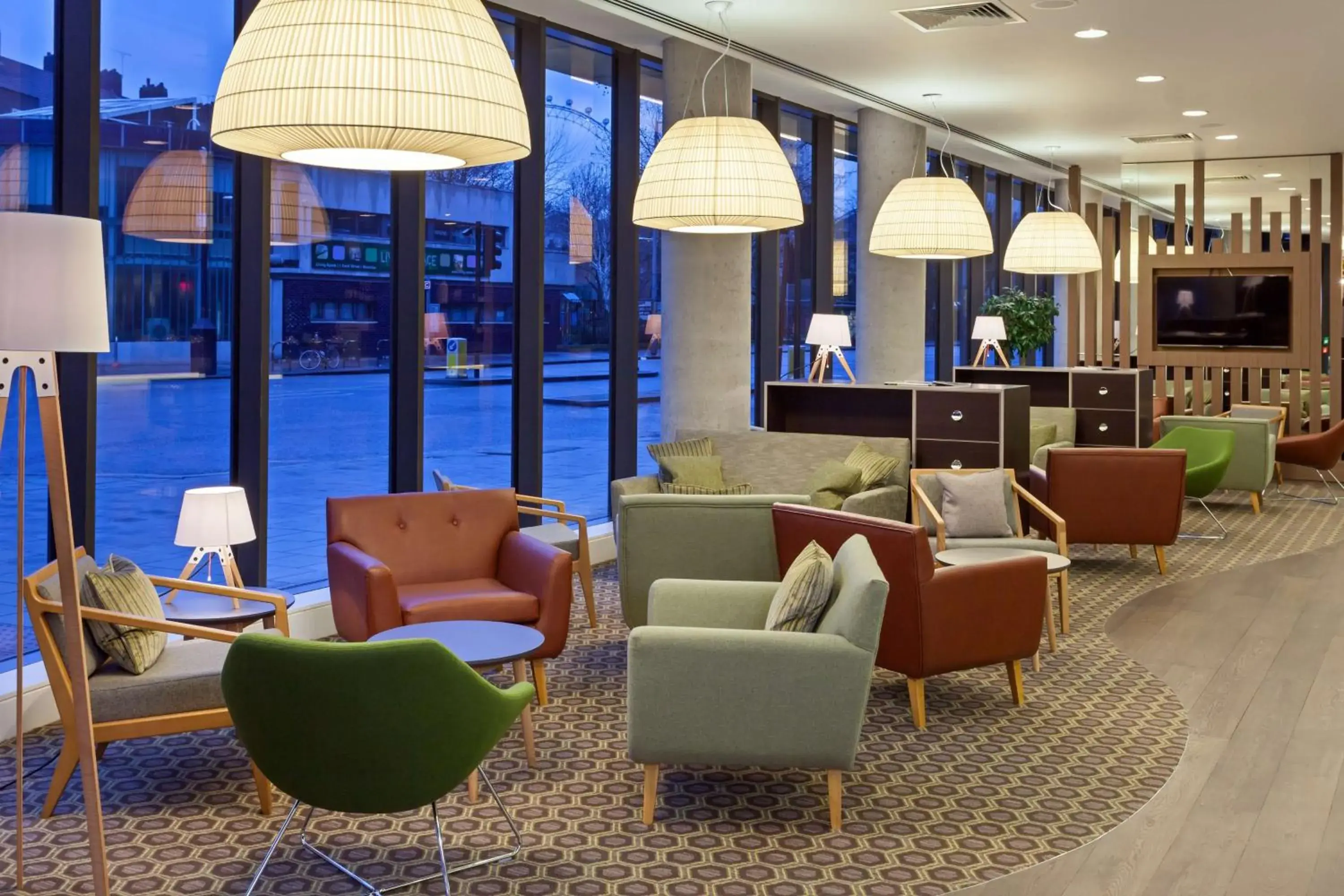 Lobby or reception in Hampton by Hilton London Waterloo Lobby or reception in Hampton by Hilton London Waterloo