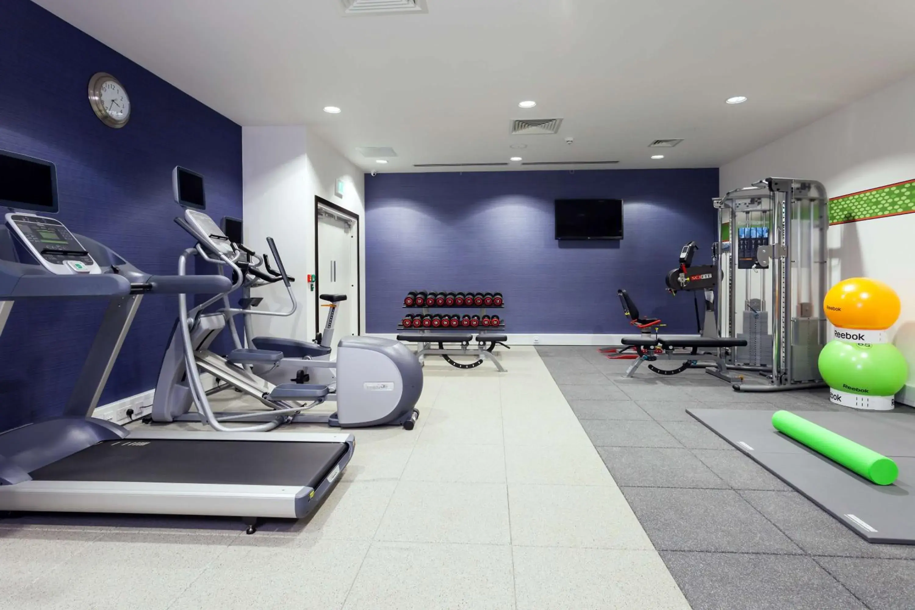 Fitness centre/facilities in Hampton by Hilton London Waterloo Fitness centre/facilities in Hampton by Hilton London Waterloo
