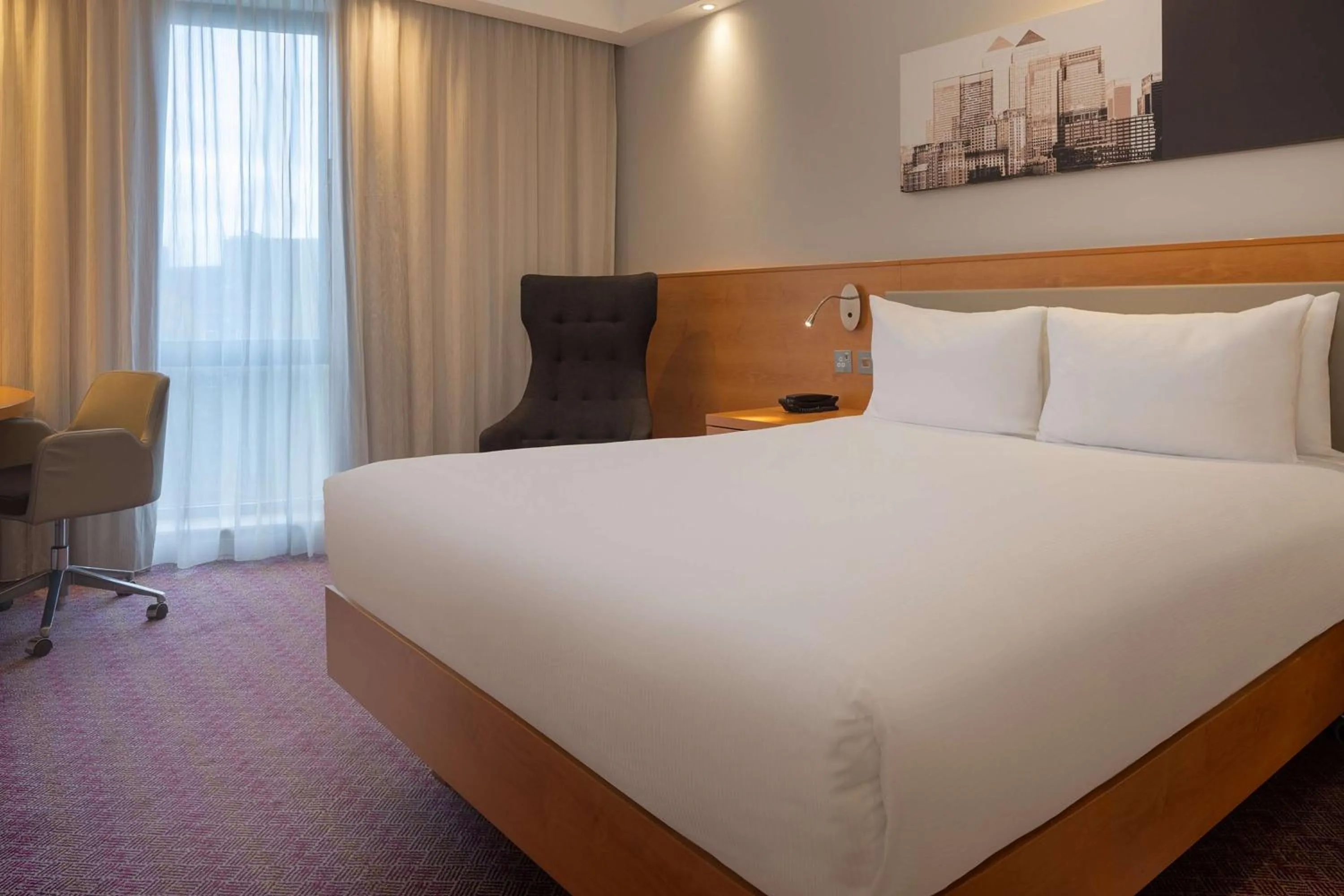 Bed in Hampton by Hilton London Waterloo