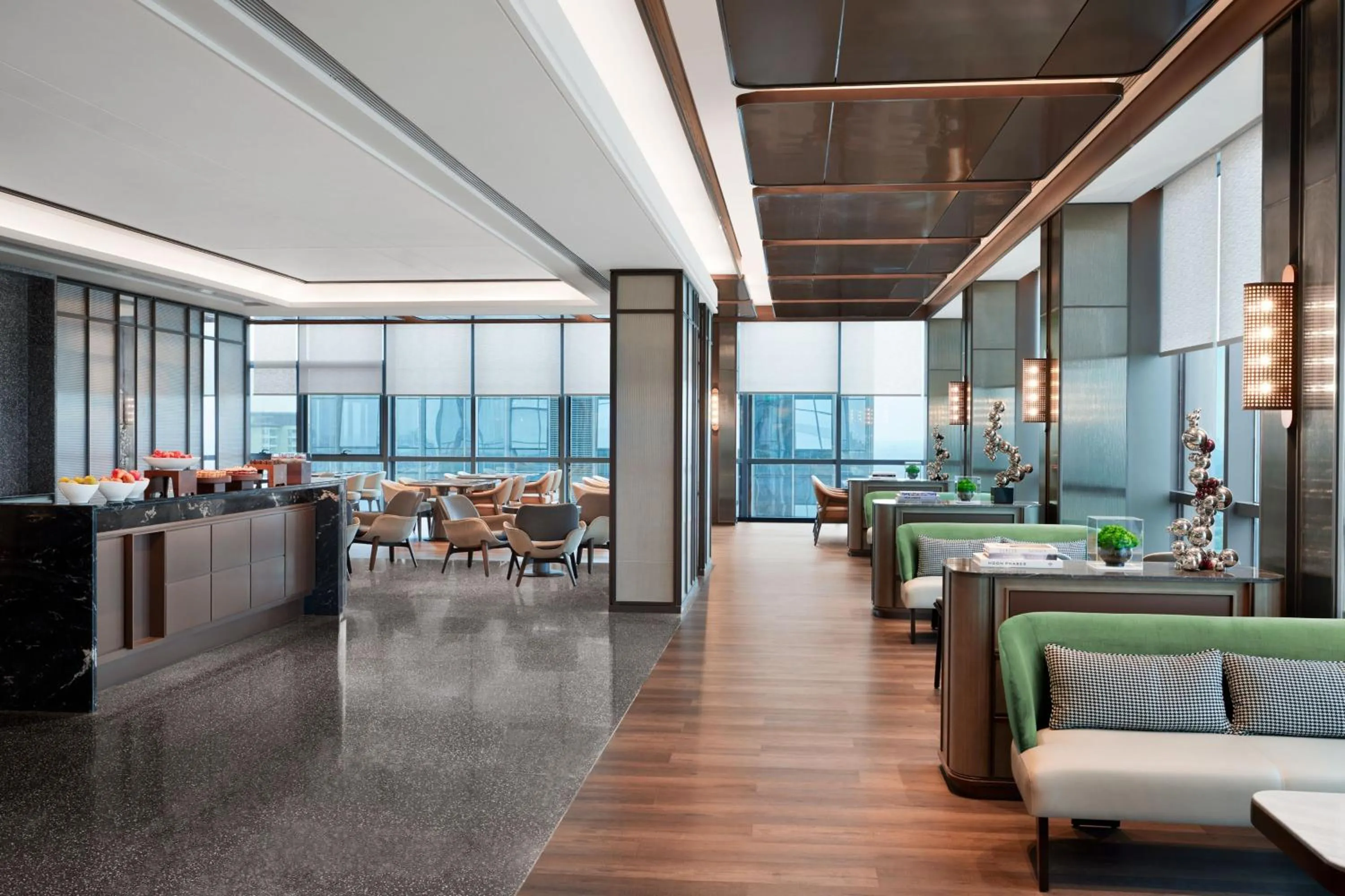 Lounge or bar in Sheraton Chengdu Pidu