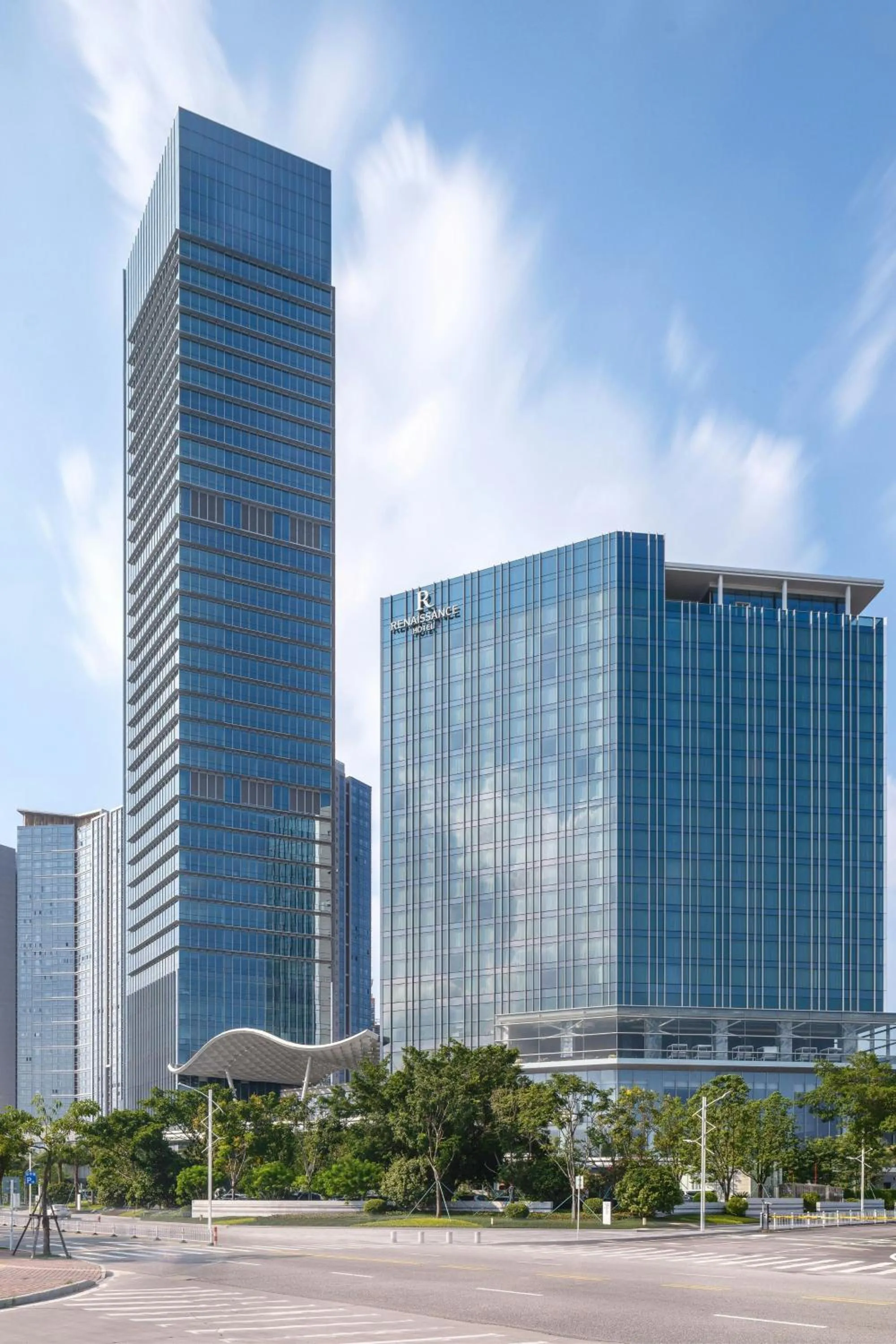 Property building in Renaissance Zhuhai Hotel
