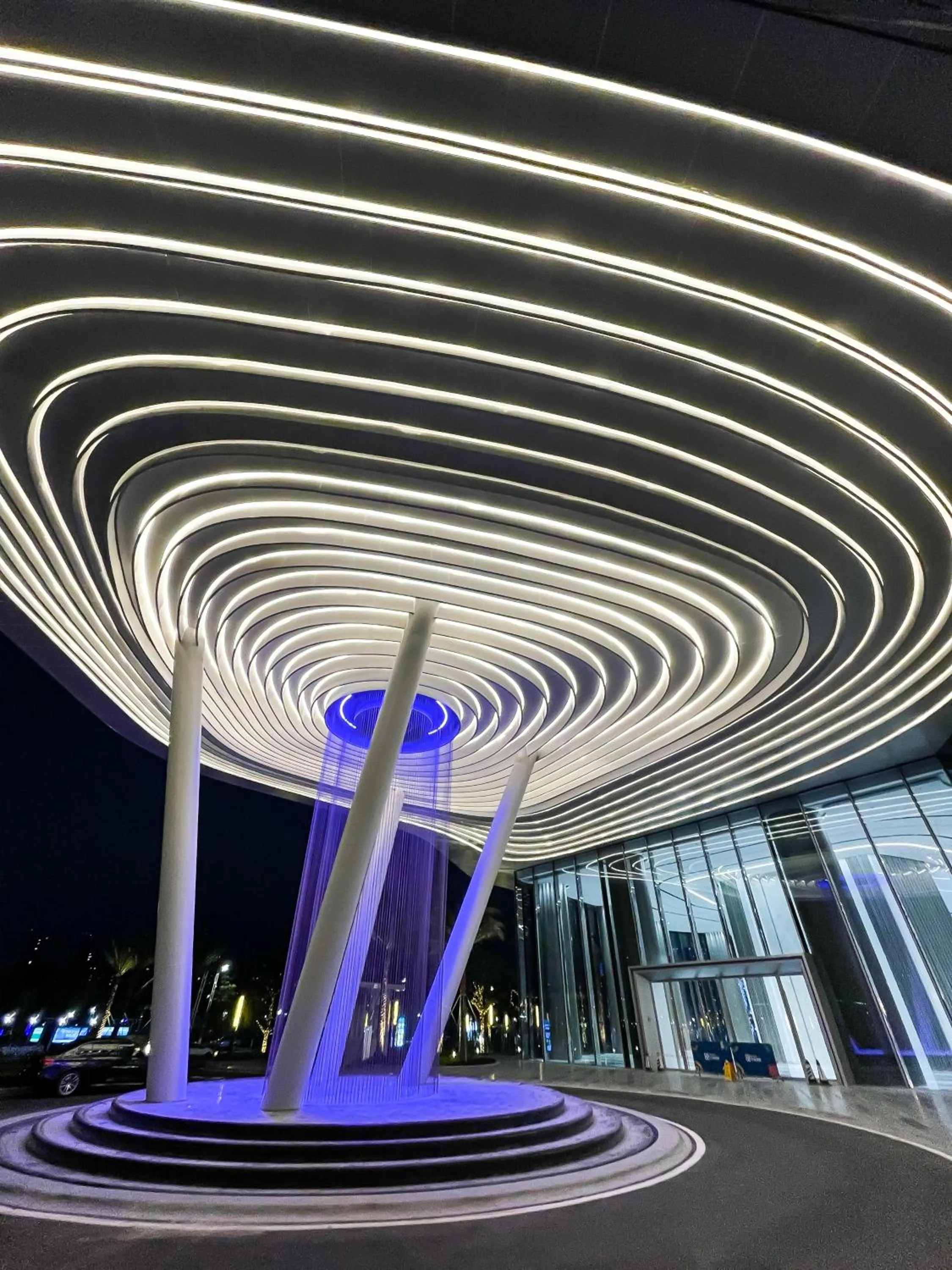 Property building in Renaissance Zhuhai Hotel