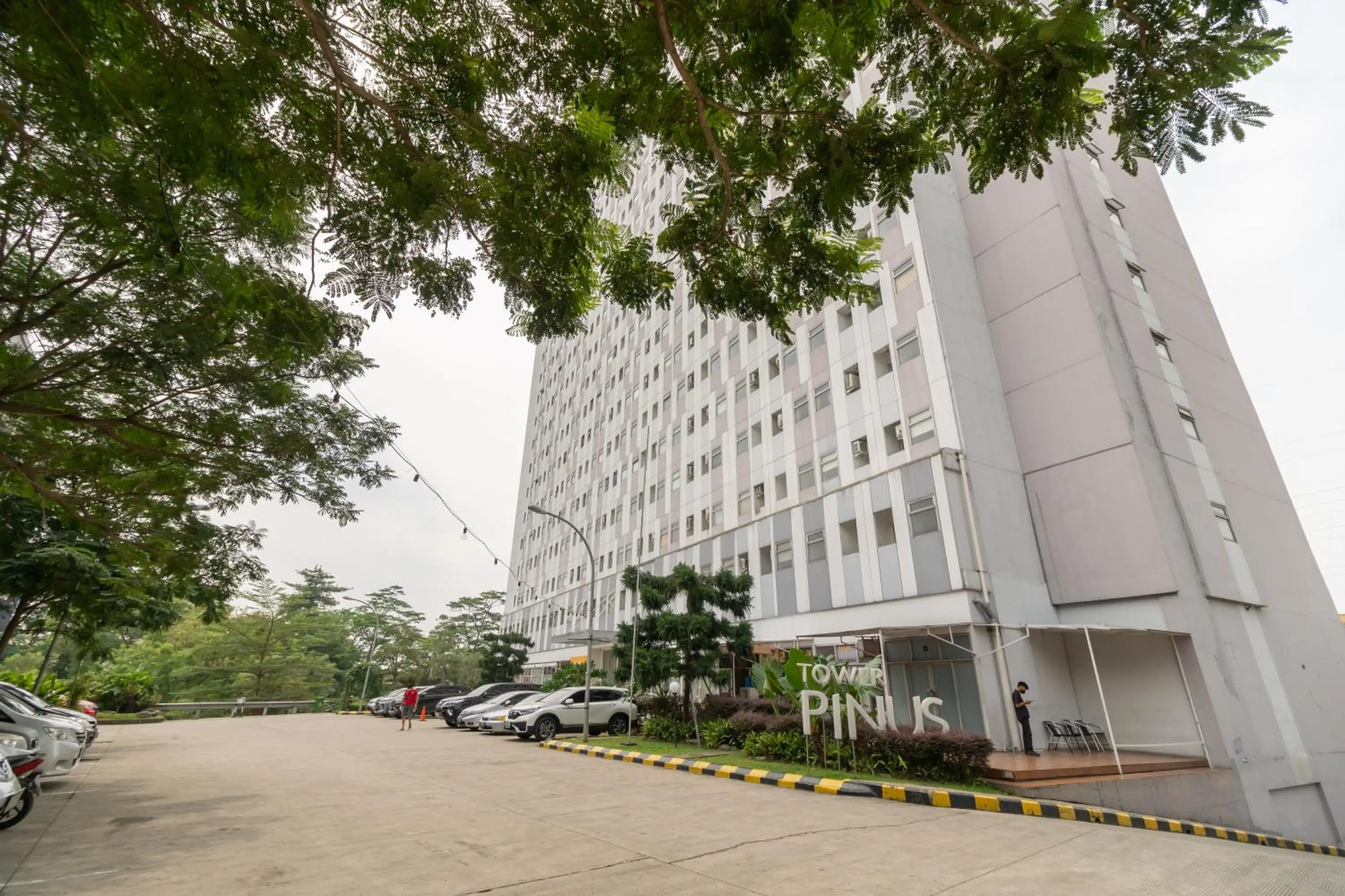 RedLiving Apartemen Gunung Putri - SIROOMS