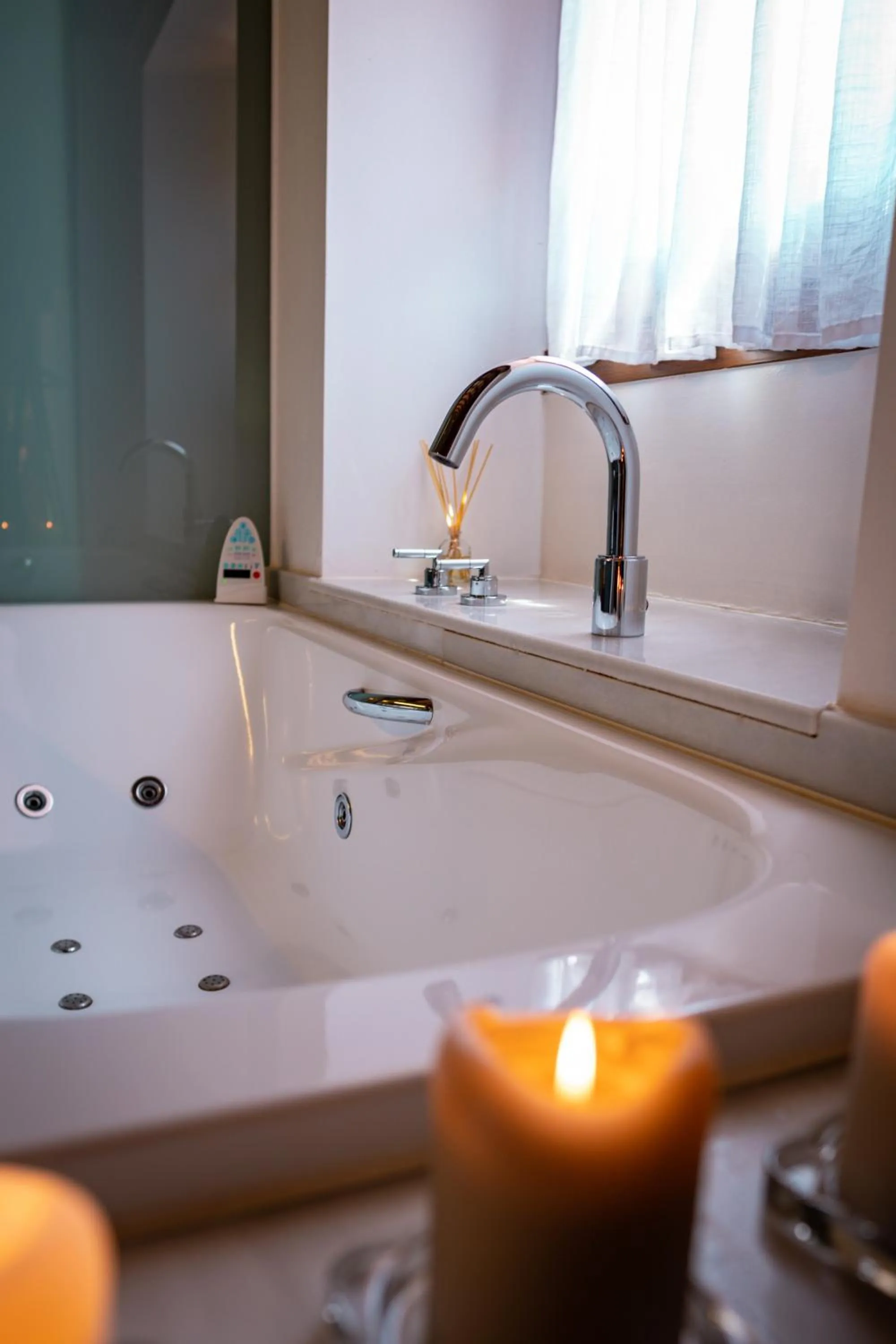 Hot Tub in Hotel Mas Mariassa