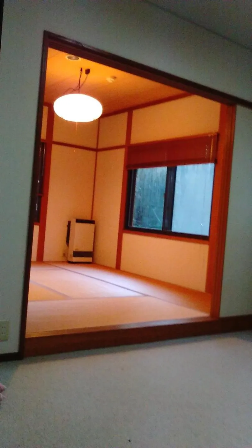 Family Room with Shared Bathroom in Raumu San-so