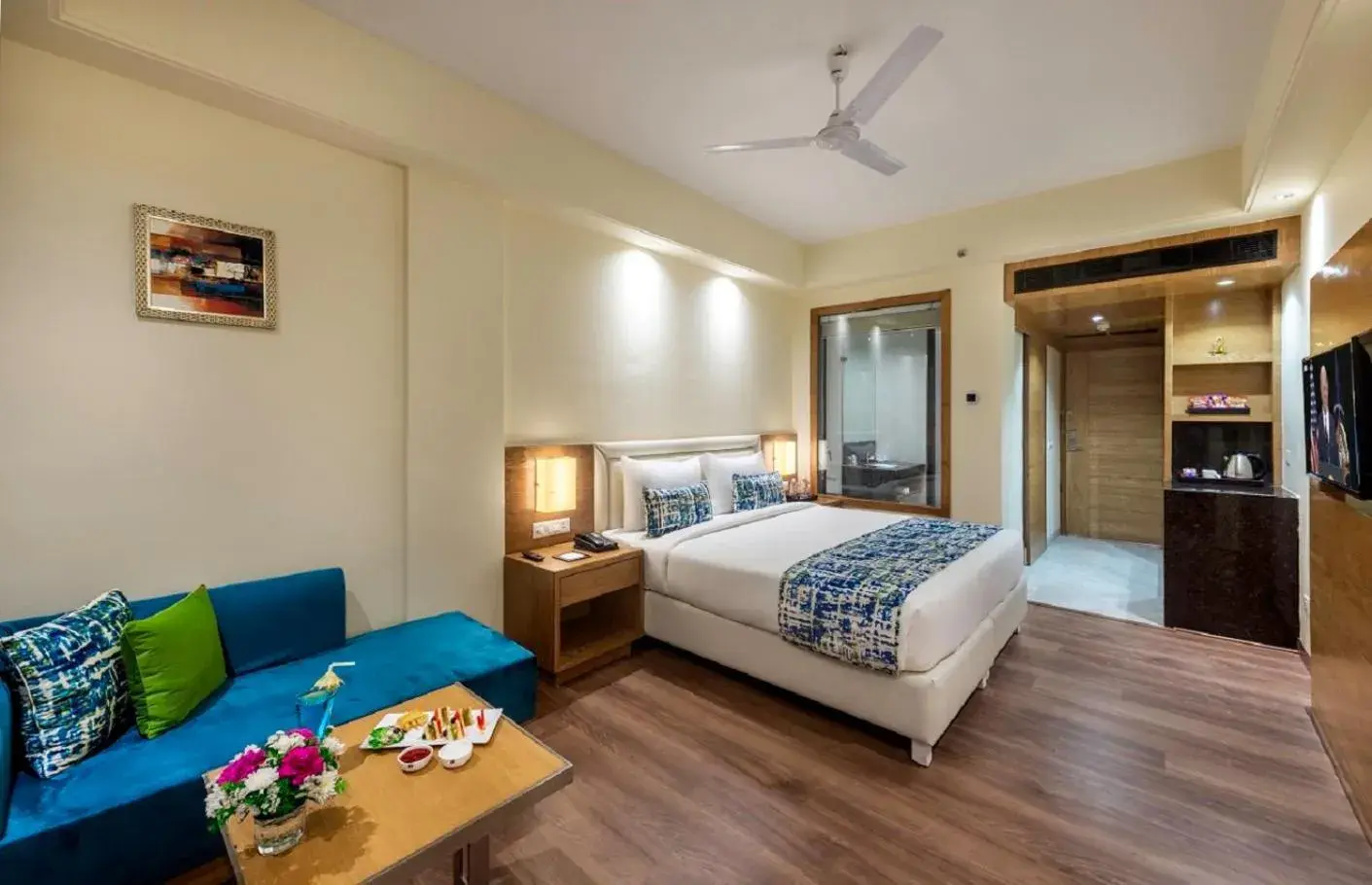 Photo of the whole room, Bed in Lords Inn Jaipur Photo of the whole room, Bed in Lords Inn Jaipur