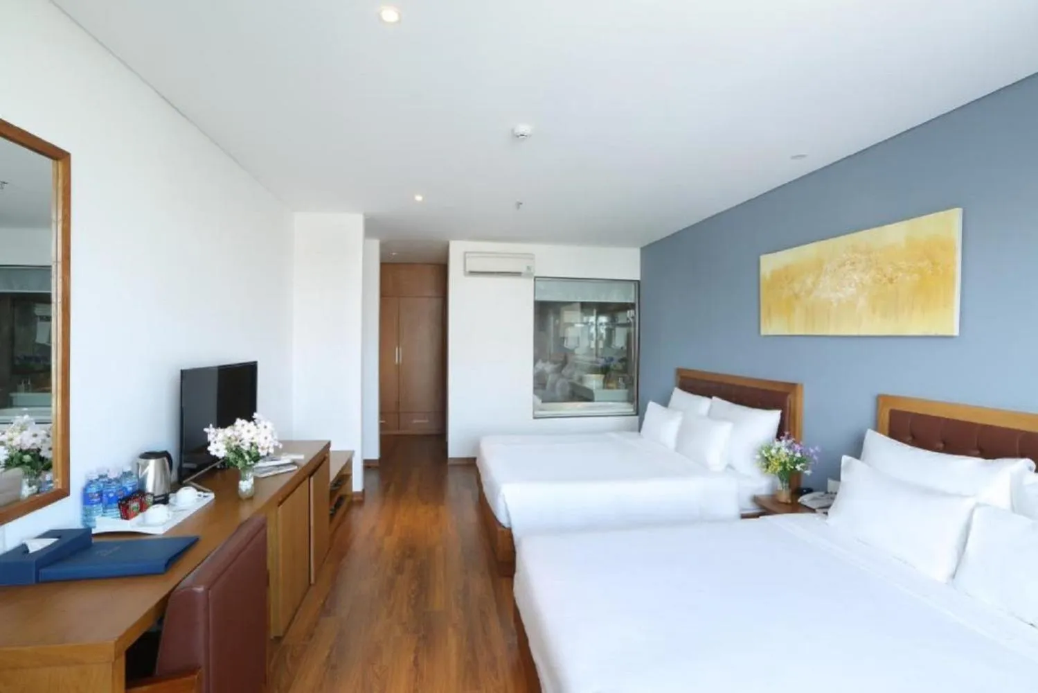 TV and multimedia, Bed in Hai Trieu Hotel