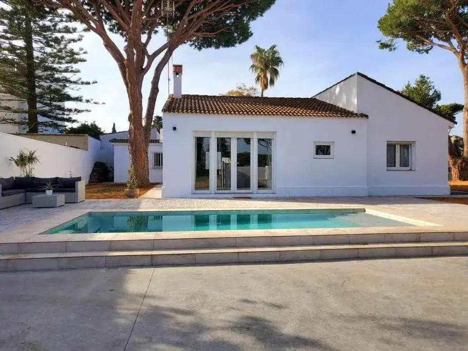 Villa Yoli 26 con Piscina y Jardin cerca de la Playa Villa Yoli 26 con Piscina y Jardin cerca de la Playa
