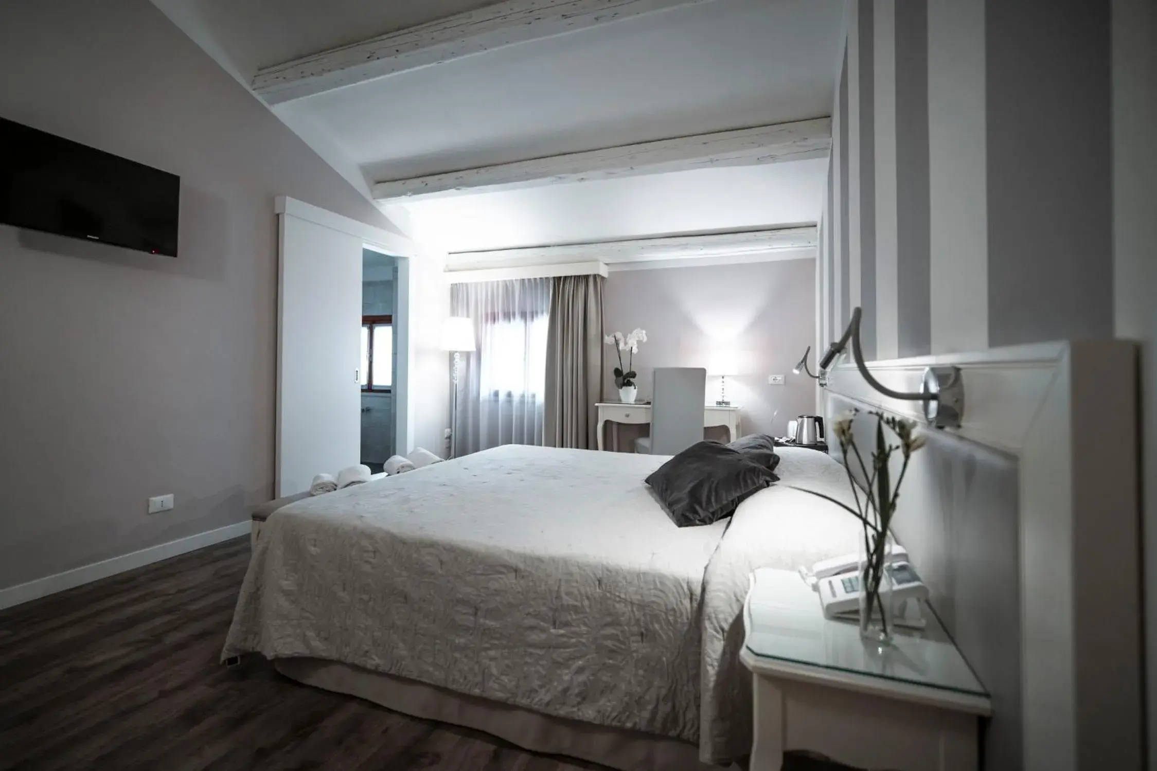 Deluxe Double Room in Bonotto Hotel Belvedere Deluxe Double Room in Bonotto Hotel Belvedere